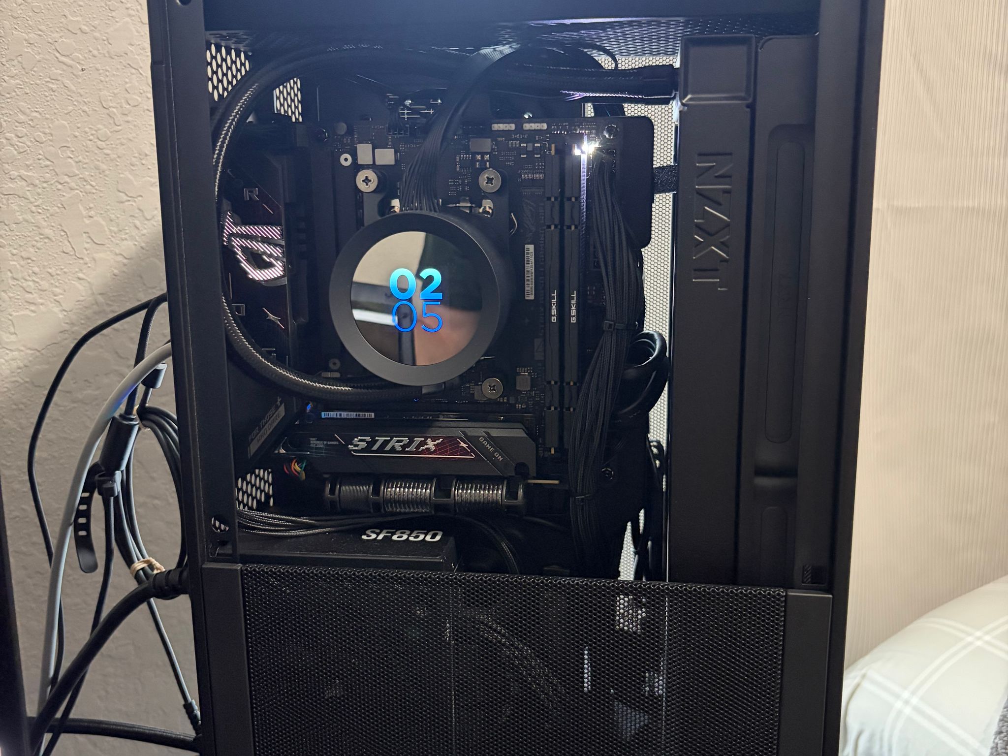 RTX 5070 Ti Custom Gaming PC - Ryzen 7 9800X3D, 32GB RAM