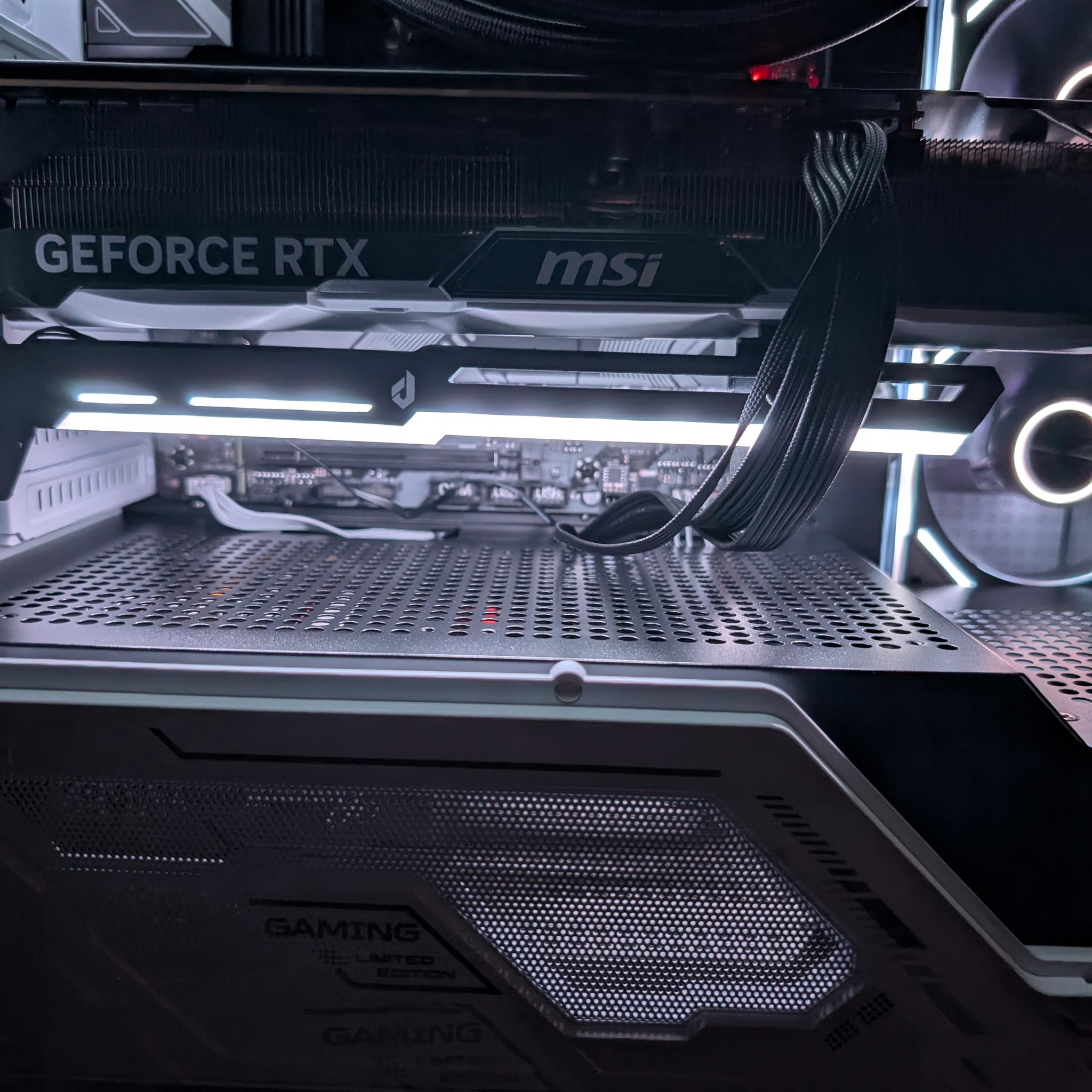 Gaming PC RTX 4080-Ryzen 5 7600x-32 GB DDR5 6000-1 TB NVME