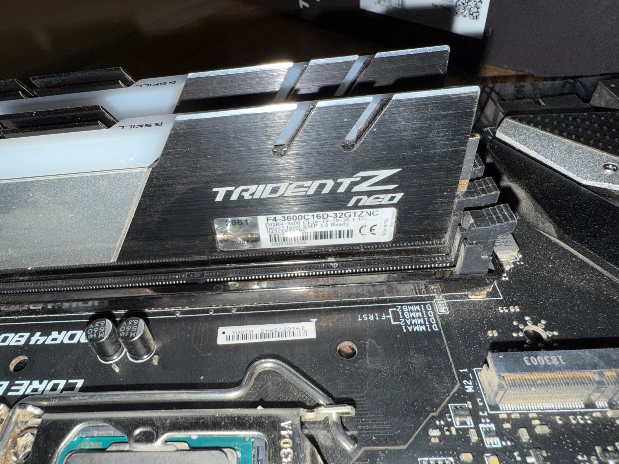MSI Z390 Gaming Pro Carbon / I9-9900kf / 32GB DDR4-3600