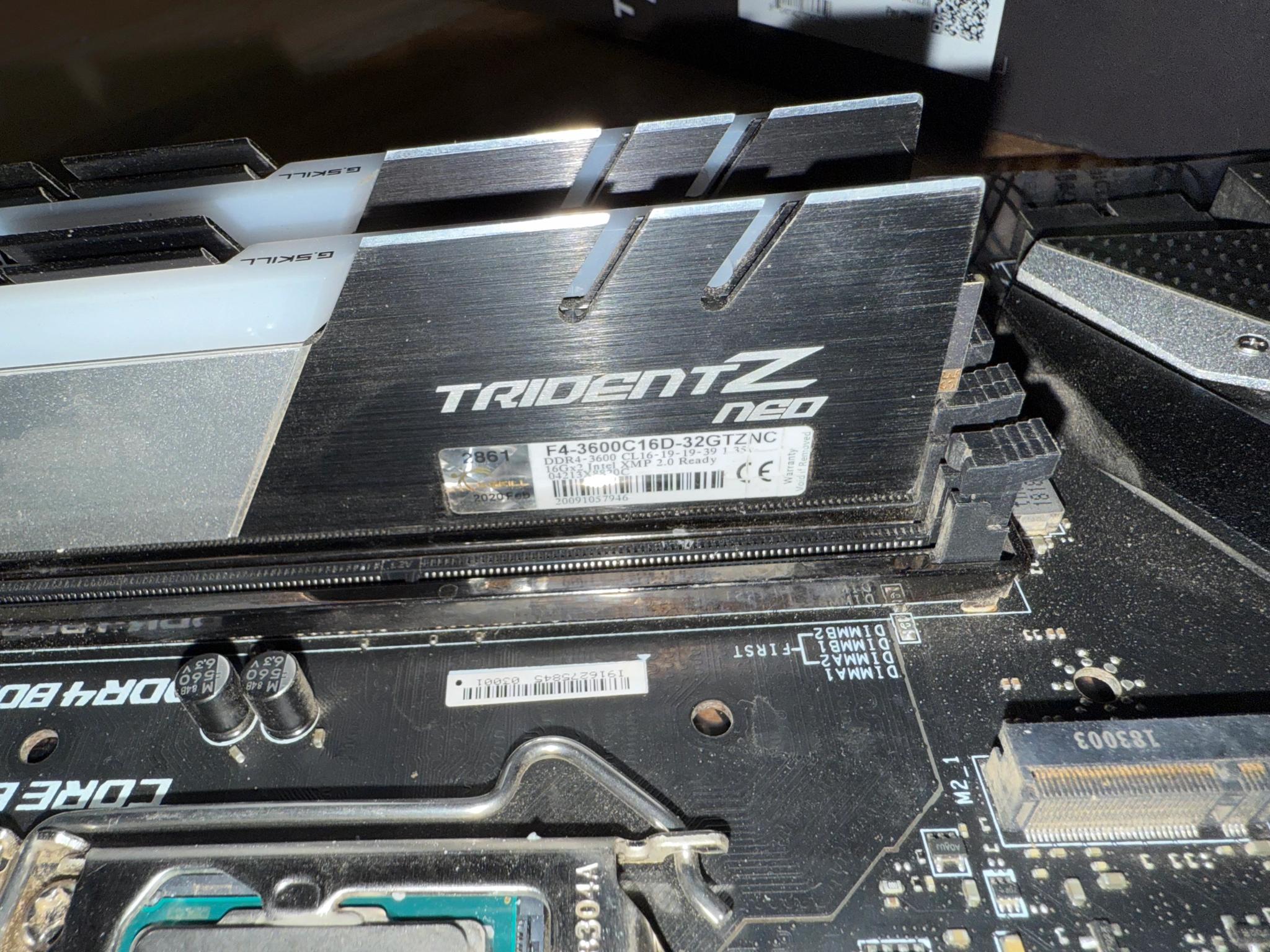 MSI Z390 Gaming Pro Carbon / I9-9900kf / 32GB DDR4-3600