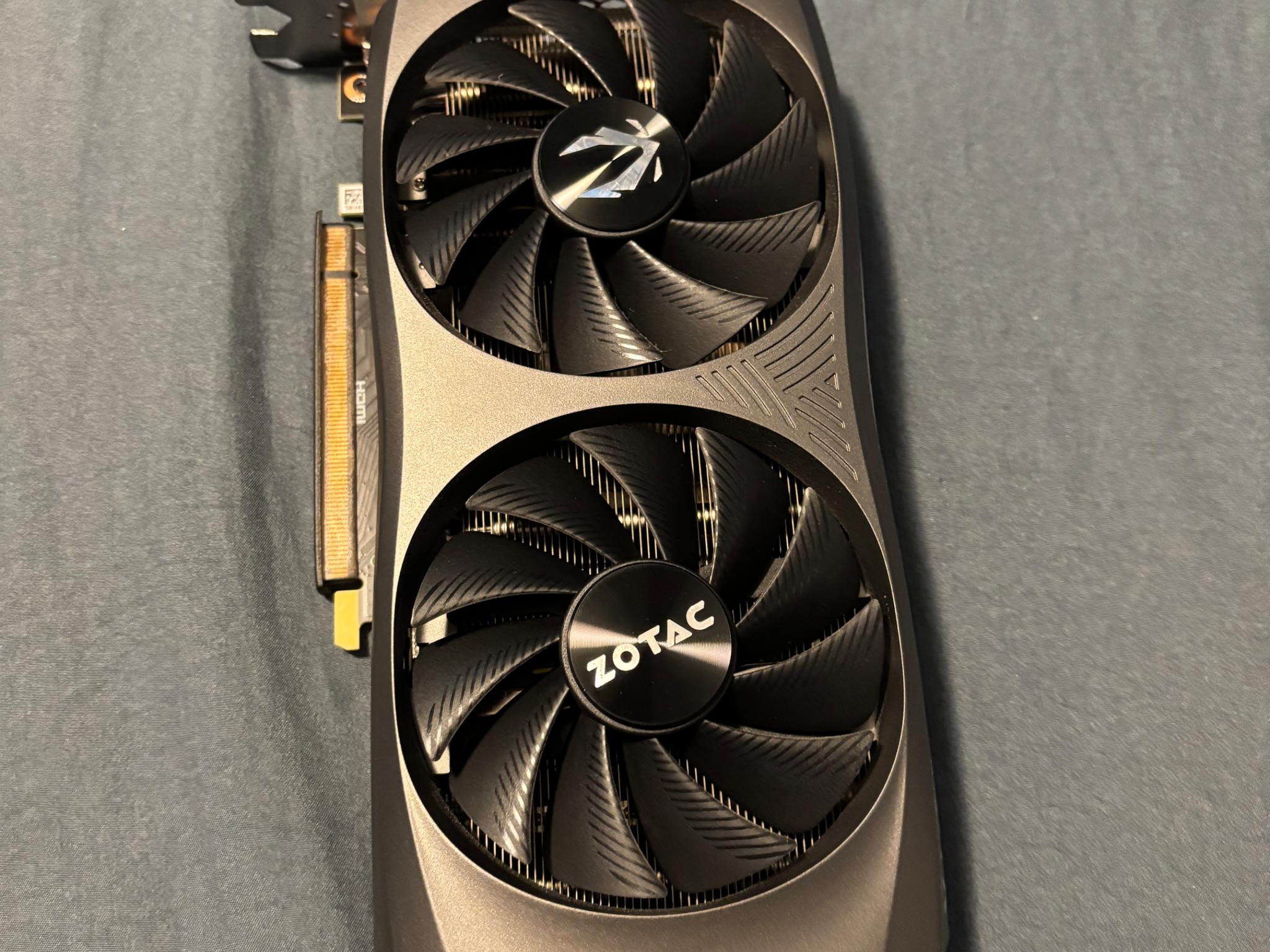RTX 4070 twin fan zotac gaming 12g vram