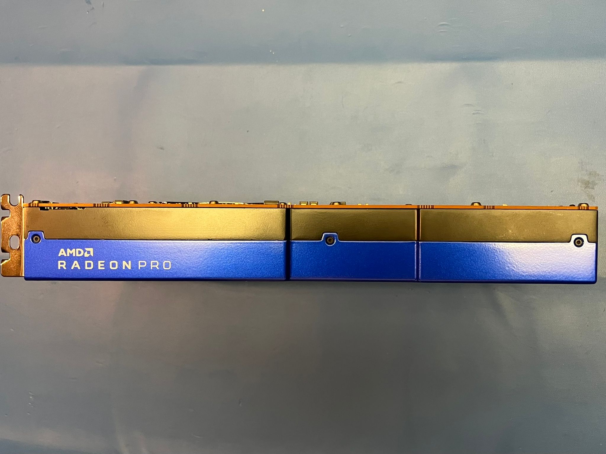 AMD Radeon PRO W5700 8GB
