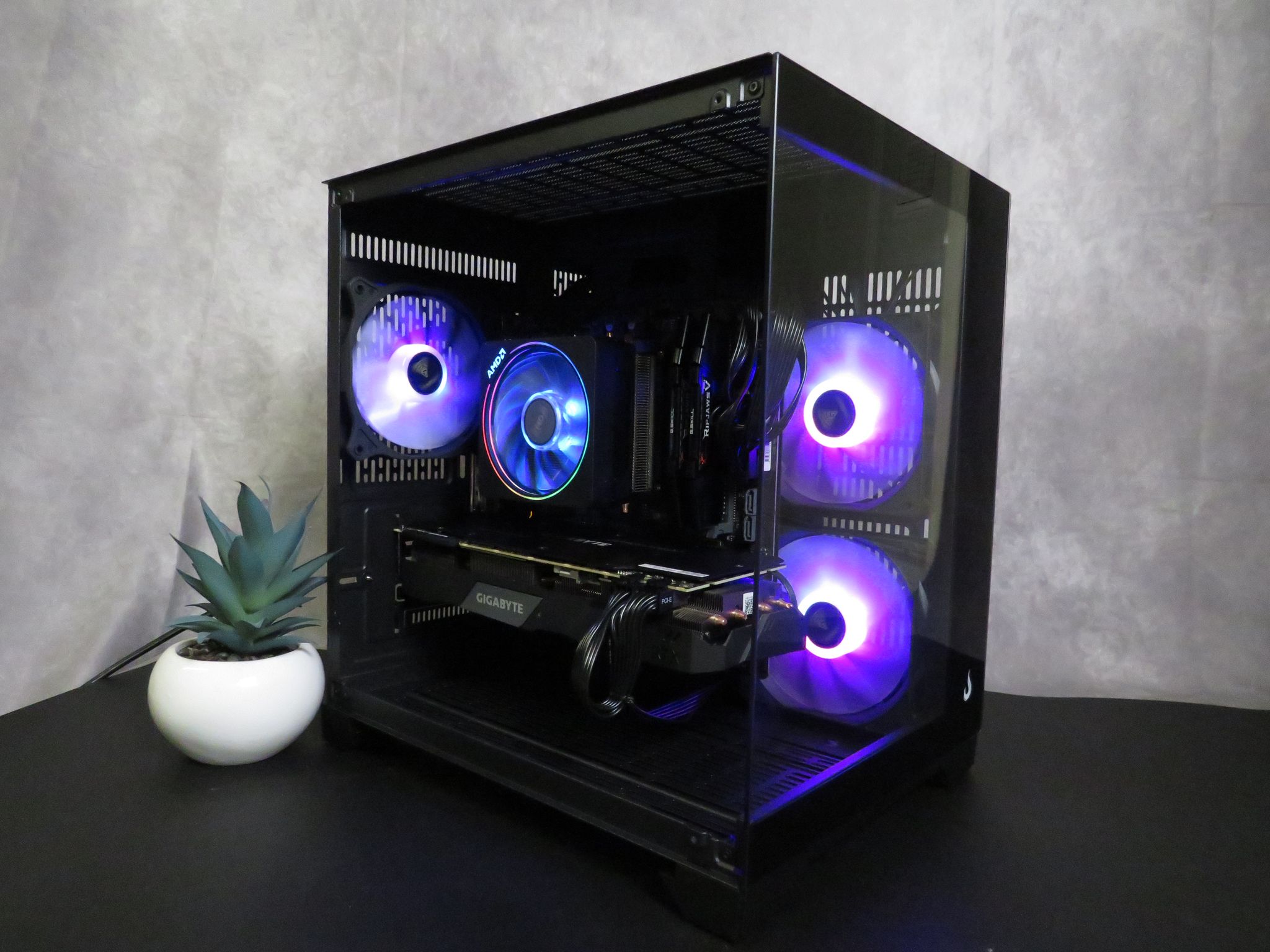 Ultimate Mid-Range GAMER: Ryzen 5 4500 + RTX 2070 Super + 16 GB DDR4 + 1 TB NVME SSD