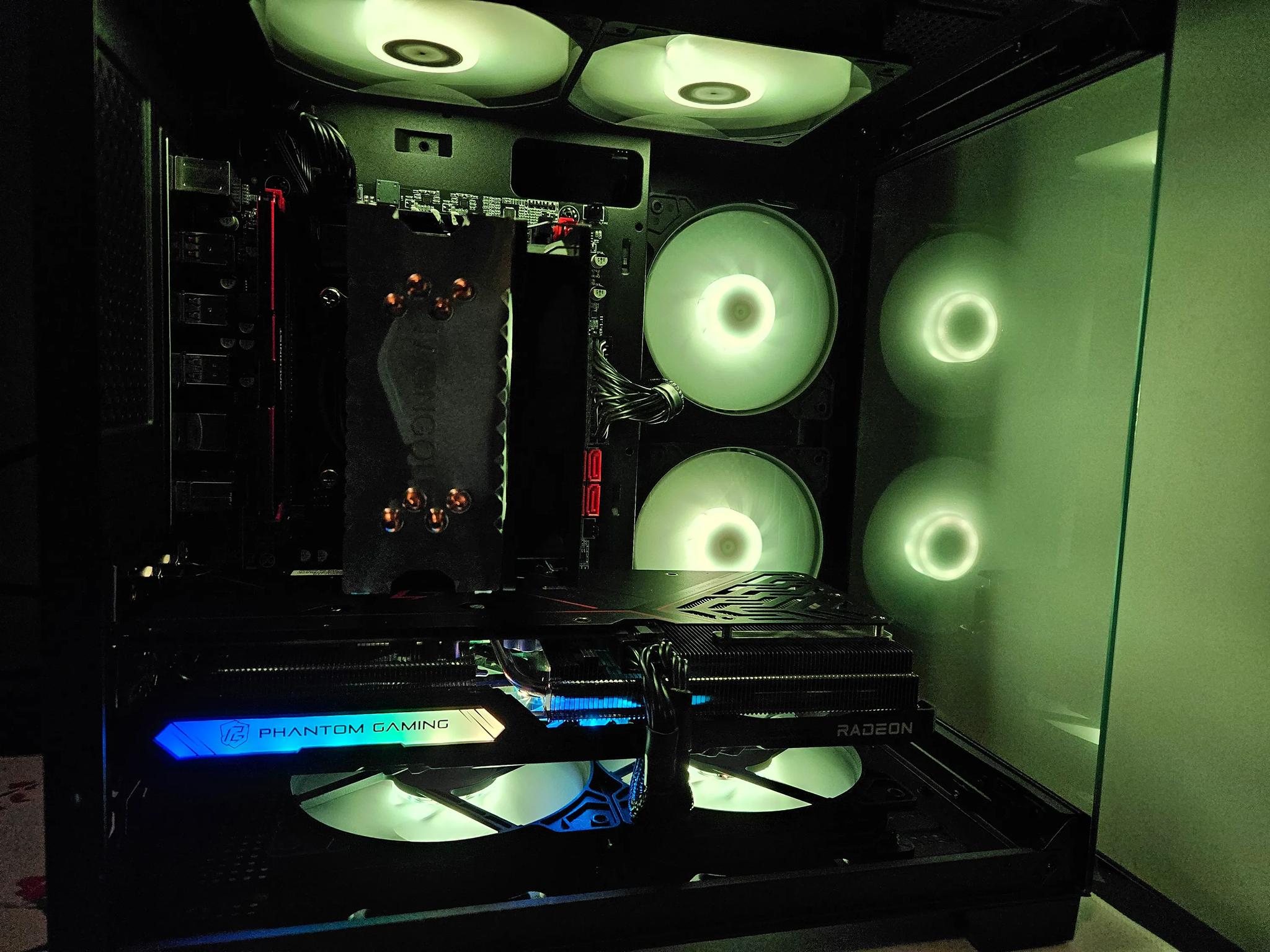 Dark Side Rig Intel 10 Core / 16GB DDR4 / 1TB SSD / RX 7600