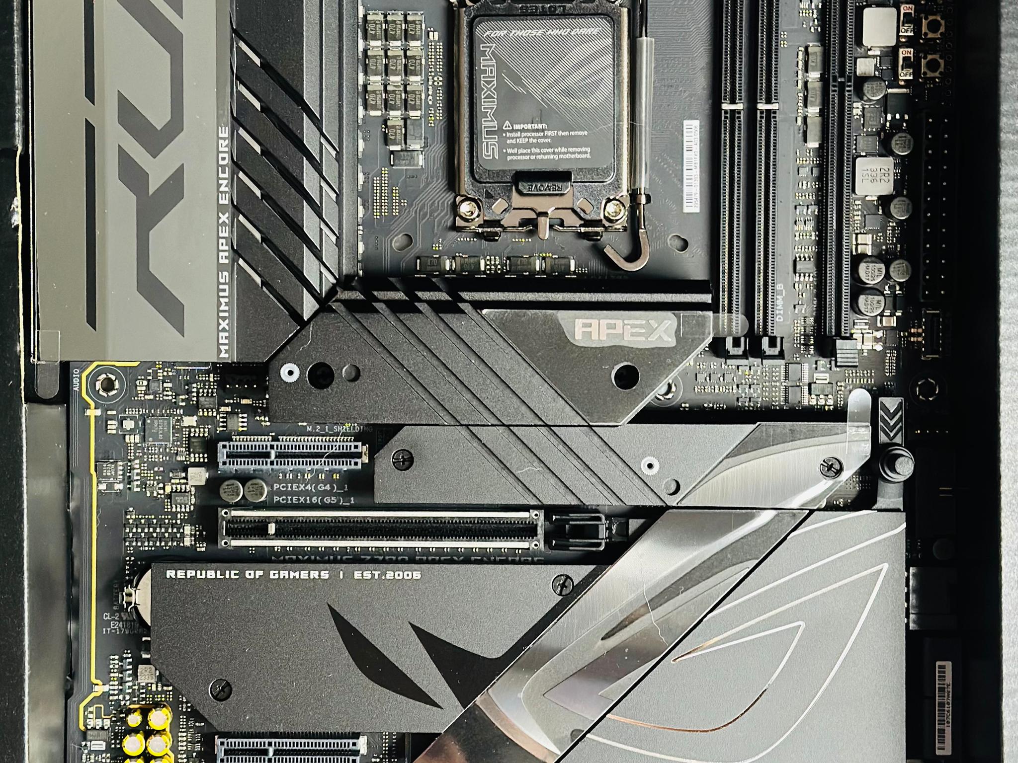 Asus ROG Maximus Z790 Apex Encore Motherboard