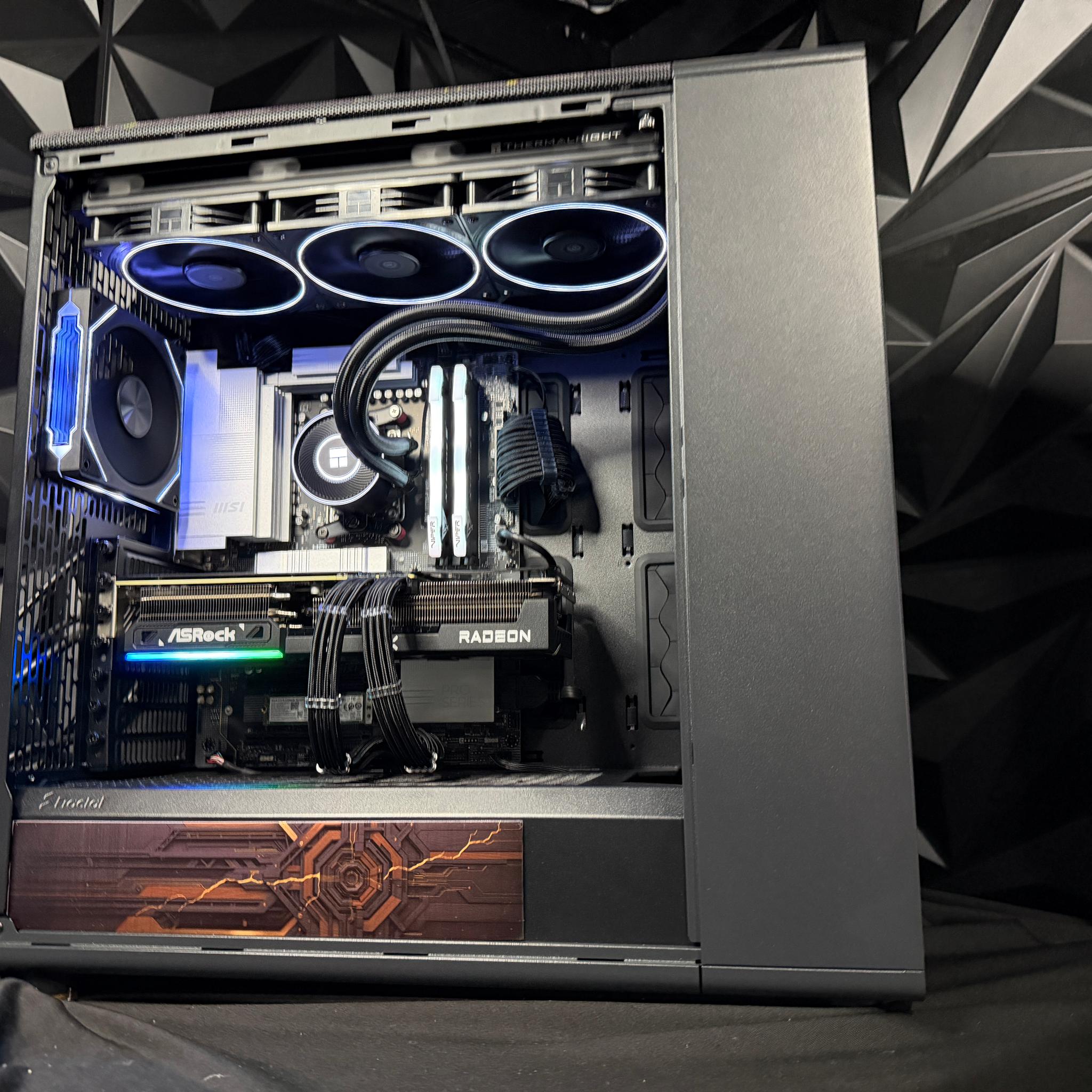 🪵⚙️ IRON WOOD ⚙️🪵 Ryzen 9 9900X| RX 9070XT| 32 GB DDR5 8000Mhz|4.5 TB NVMe| 850W Gold PSU
