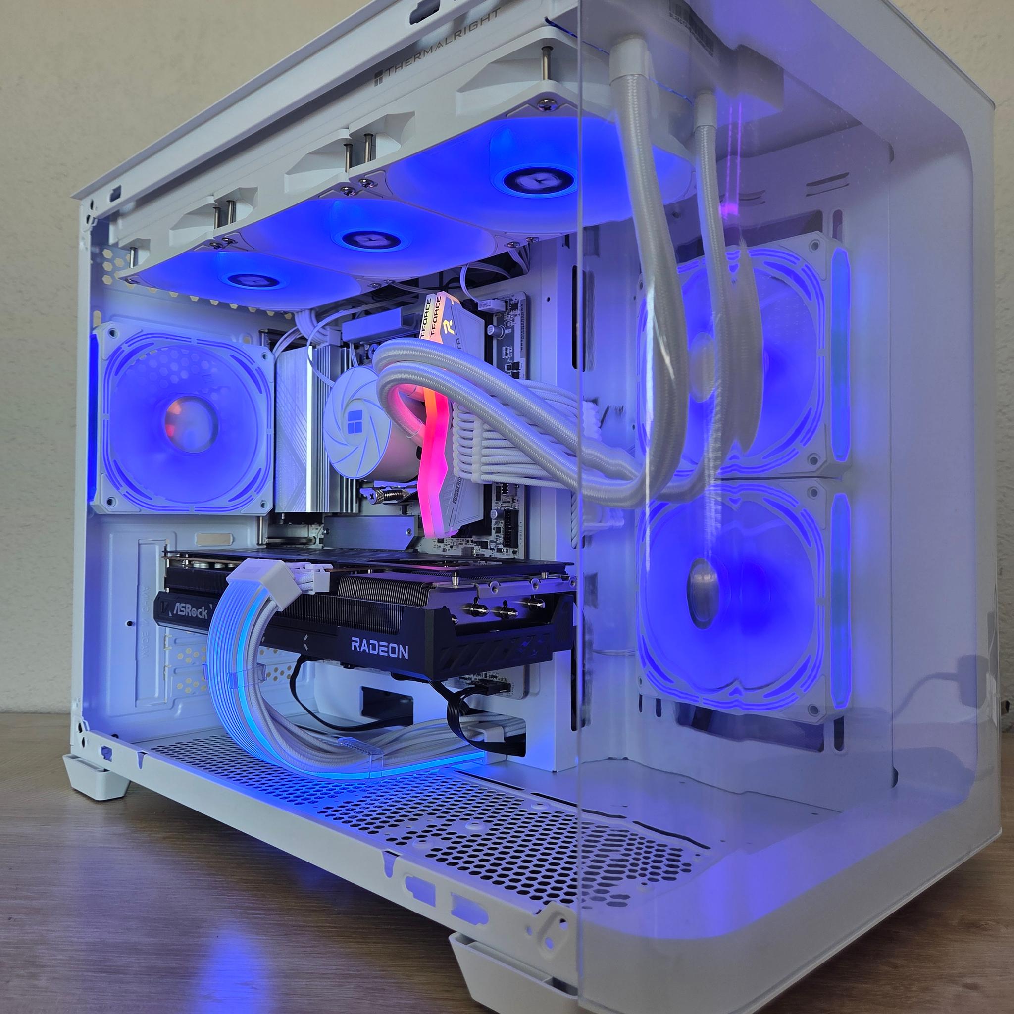 ❄️🏔️ Frost Tundra X | RX 9070 16GB | Ryzen 5 7600X | 32GB DDR5 | Curved Glass Edition 🤍❄️/D/