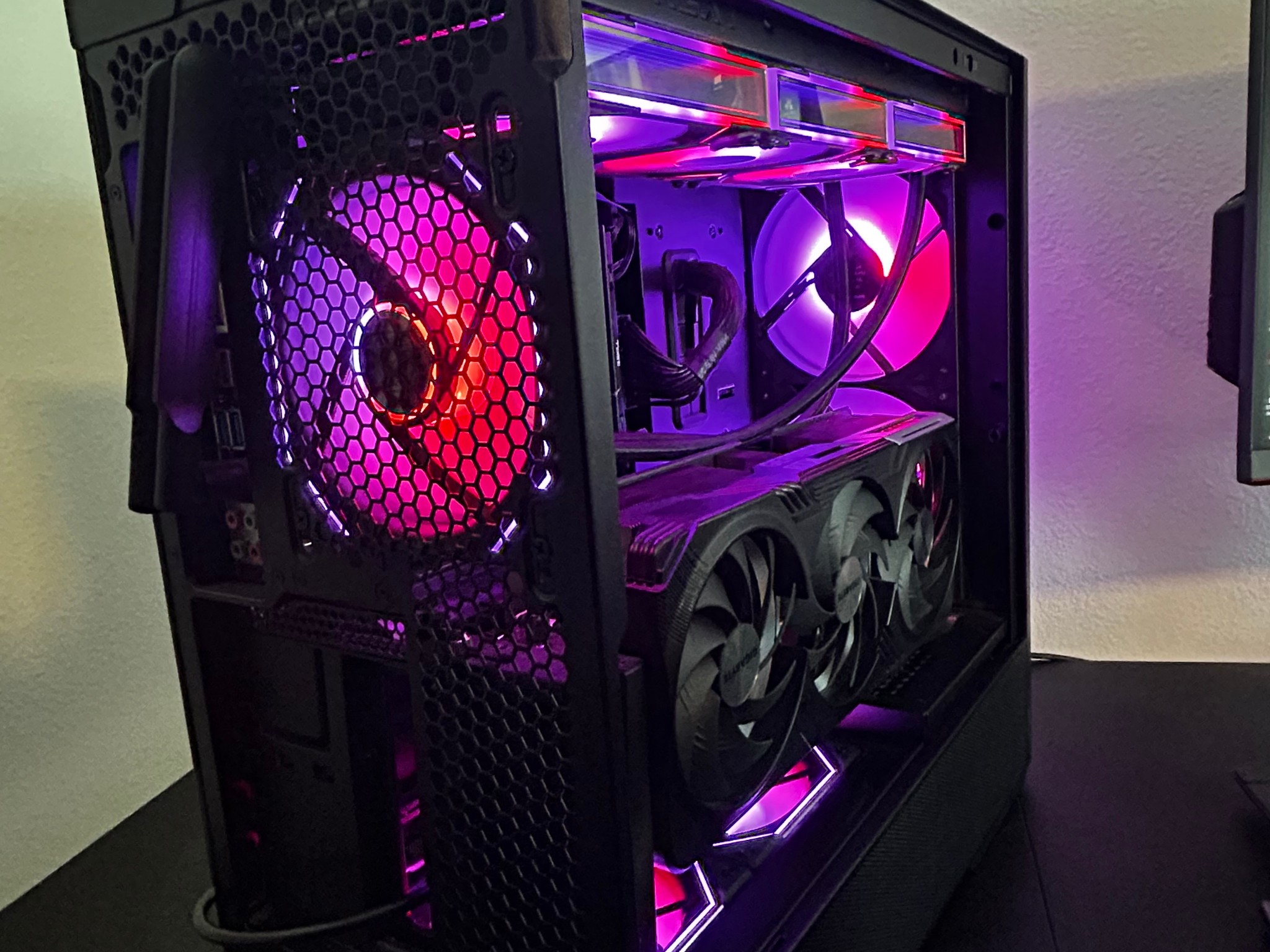 RTX 4080 Super + Ryzen 7 9700X Custom Build