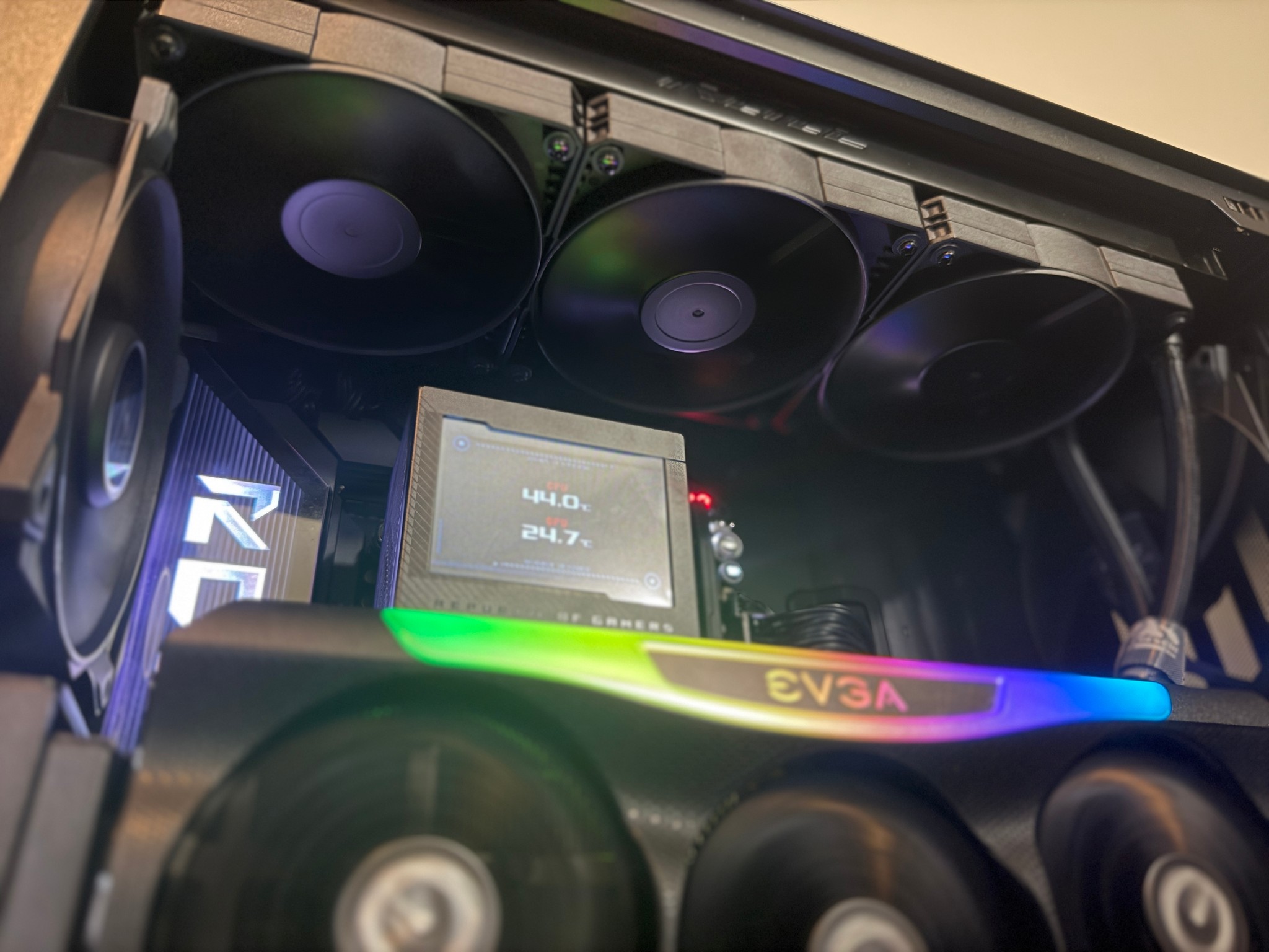 The Dark Sentinel – RTX 3090 Ti | 9950X | 64GB RAM | 4TB NVMe | 1000W Gold | AI & Creator Fortress