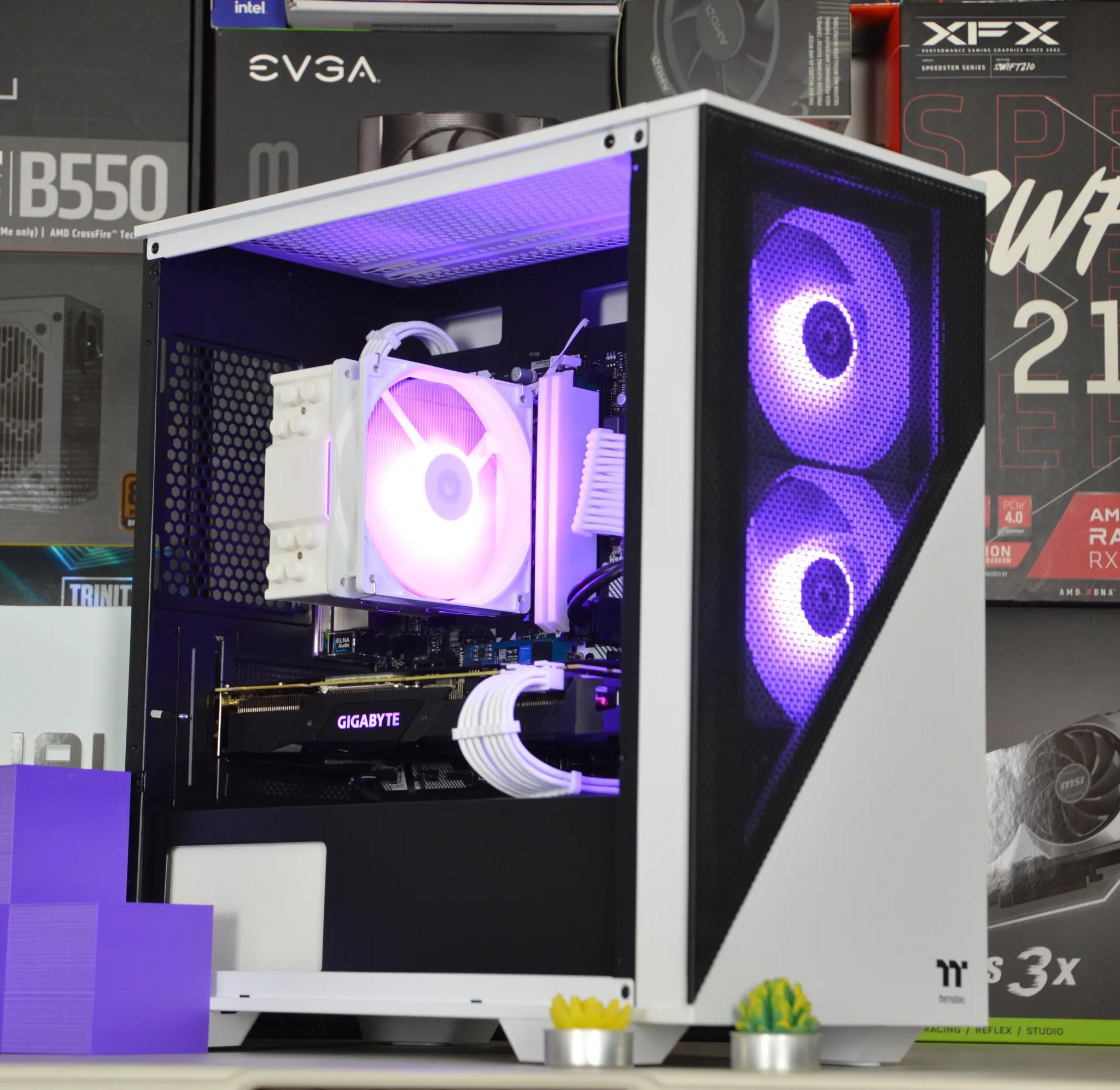 ⚪⚫| RTX 2080 8GB | RYZEN 5 5500 | 32GB DDR4 RAM | 1TB NVME SSD | The Divider |