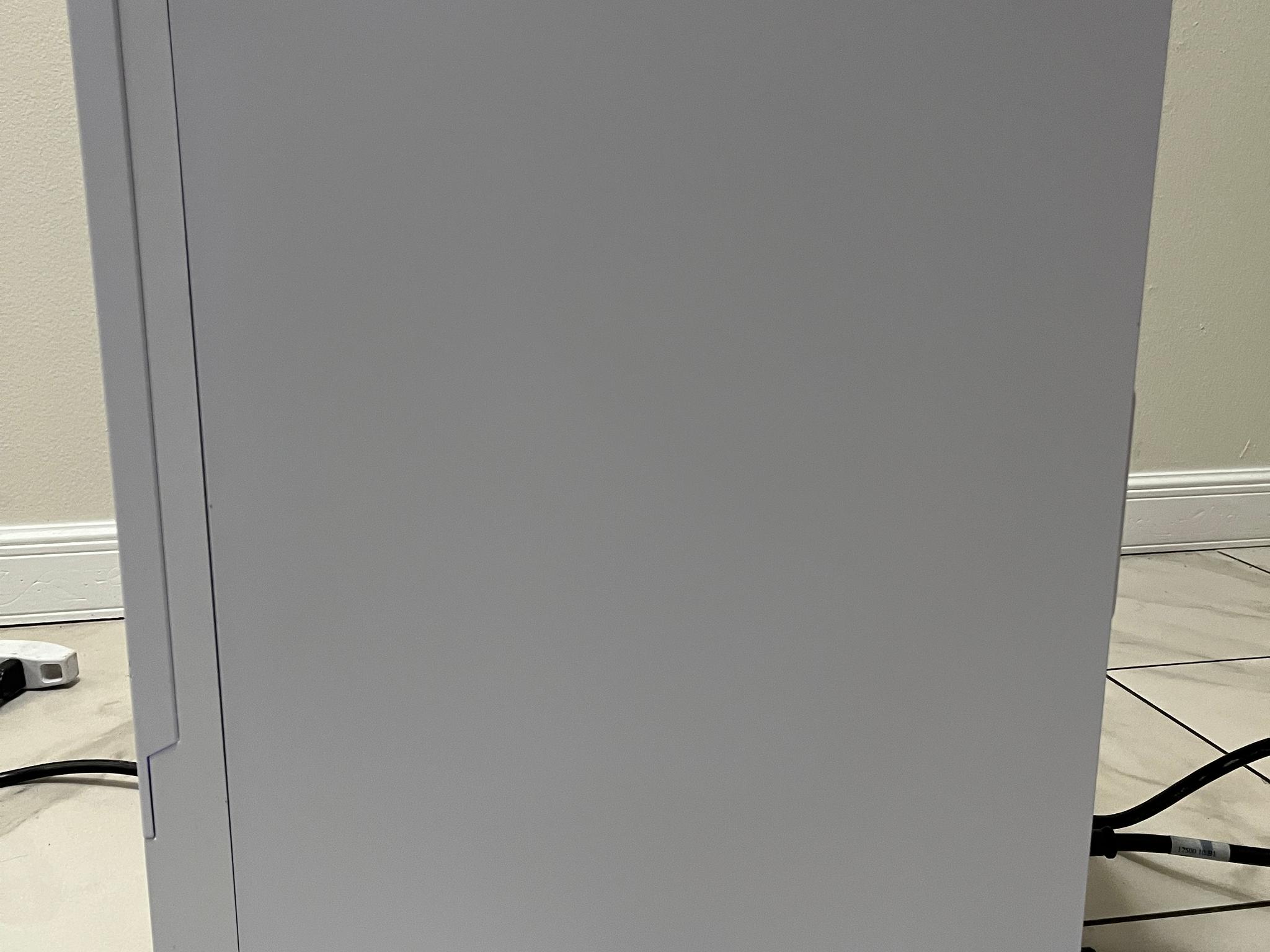 NVIDIA RTX 2060, Intel i5-7500, 12GB RAM, 870 GB Storage, RGB Gaming PC w/ Wi-Fi & Bluetooth