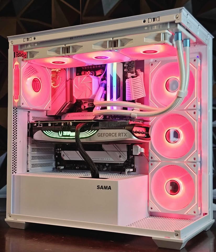 ⚪👻Ghost 👻⚪ Gaming PC (Ryzen 7 + RTX 4070 TI)