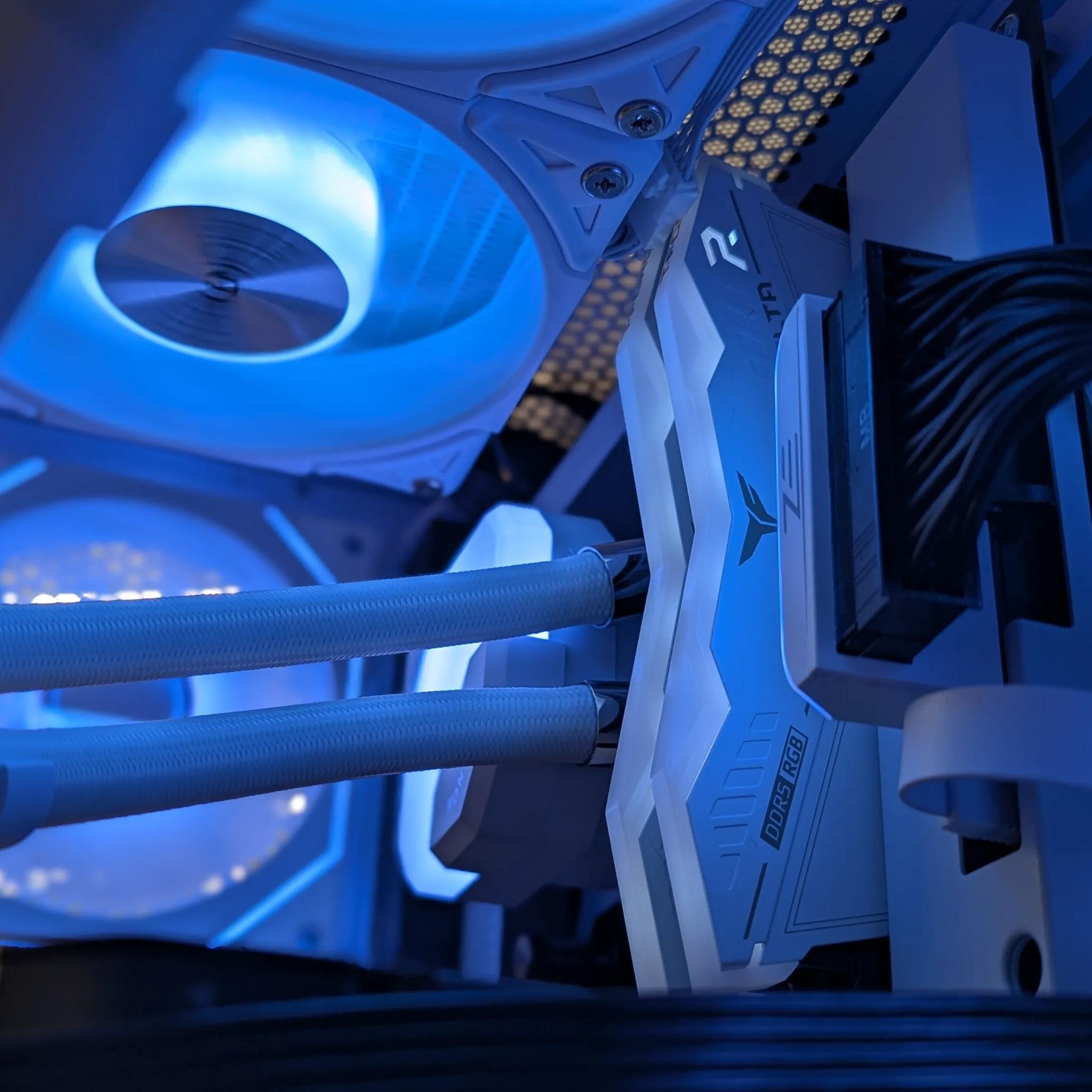 💀 Ghost – 4070 Gaming PC | 13600KF + 32GB DDR5 + NVMe Gen4 ⚡❄️