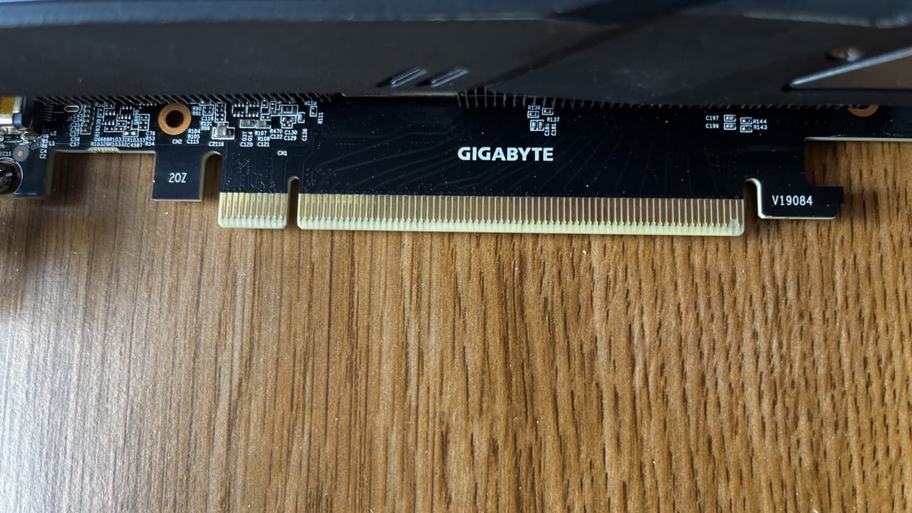 Gigabyte GeForce RTX 2080 SUPER 8 GB AORUS Video Card