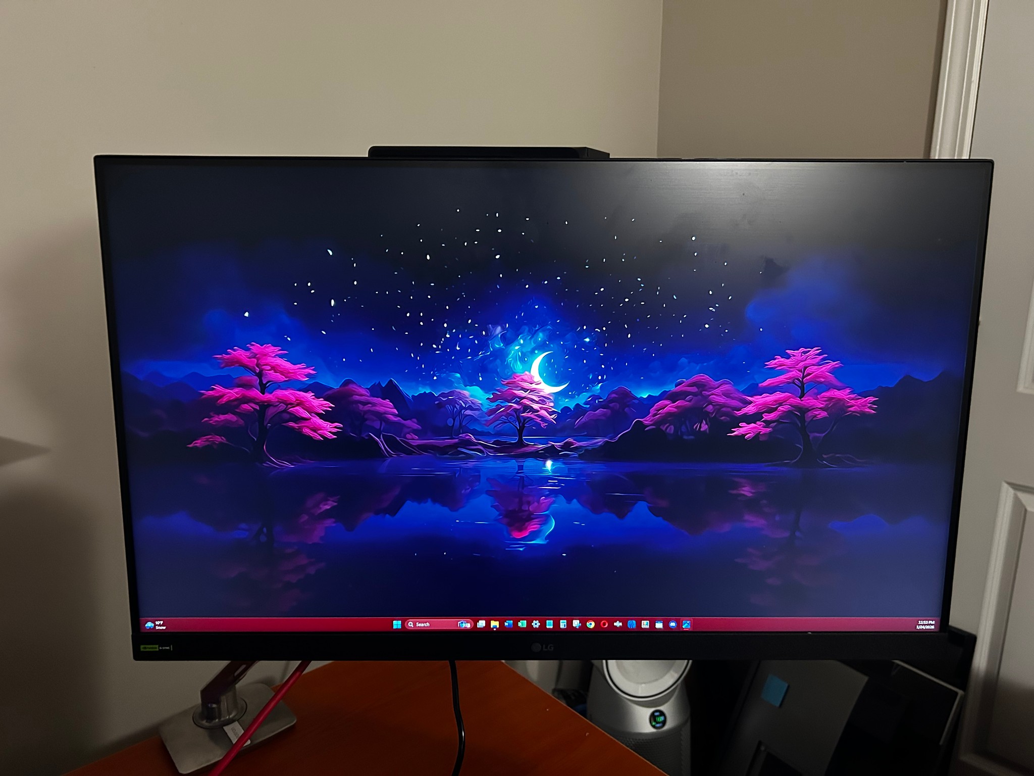 LG UltraGear 32" 2K QHD (2560 x 1440) (165Hz Refresh Rate) Gaming Monitor (32GP750)
