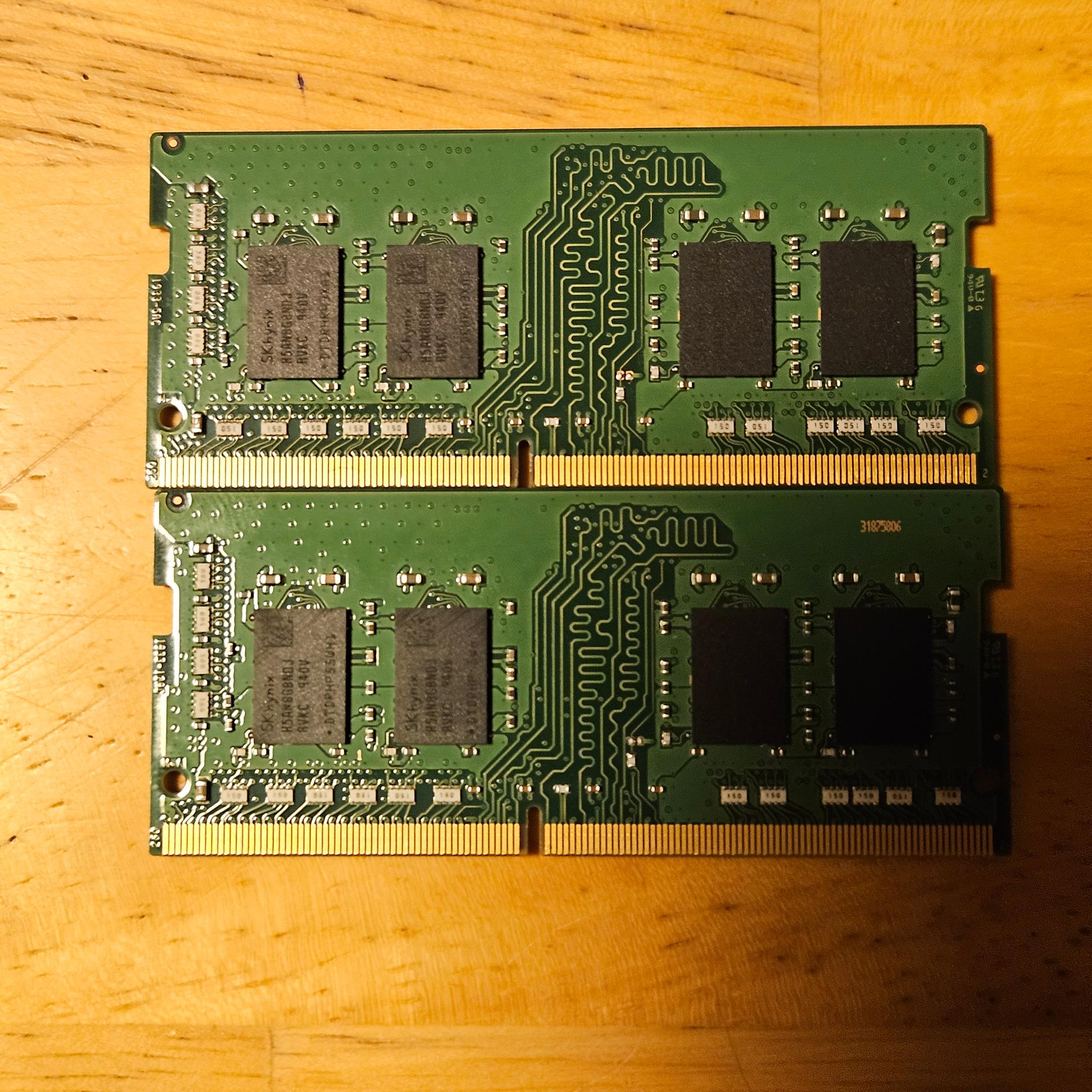 SK hynix DDR 4 SODIMM Laptop Memory 2x8GB 2666 MT/s