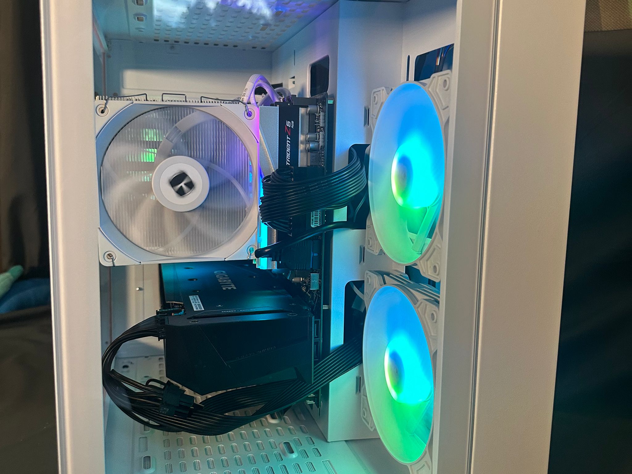 Ryzen 5 7600x, 6700xt Gaming PC