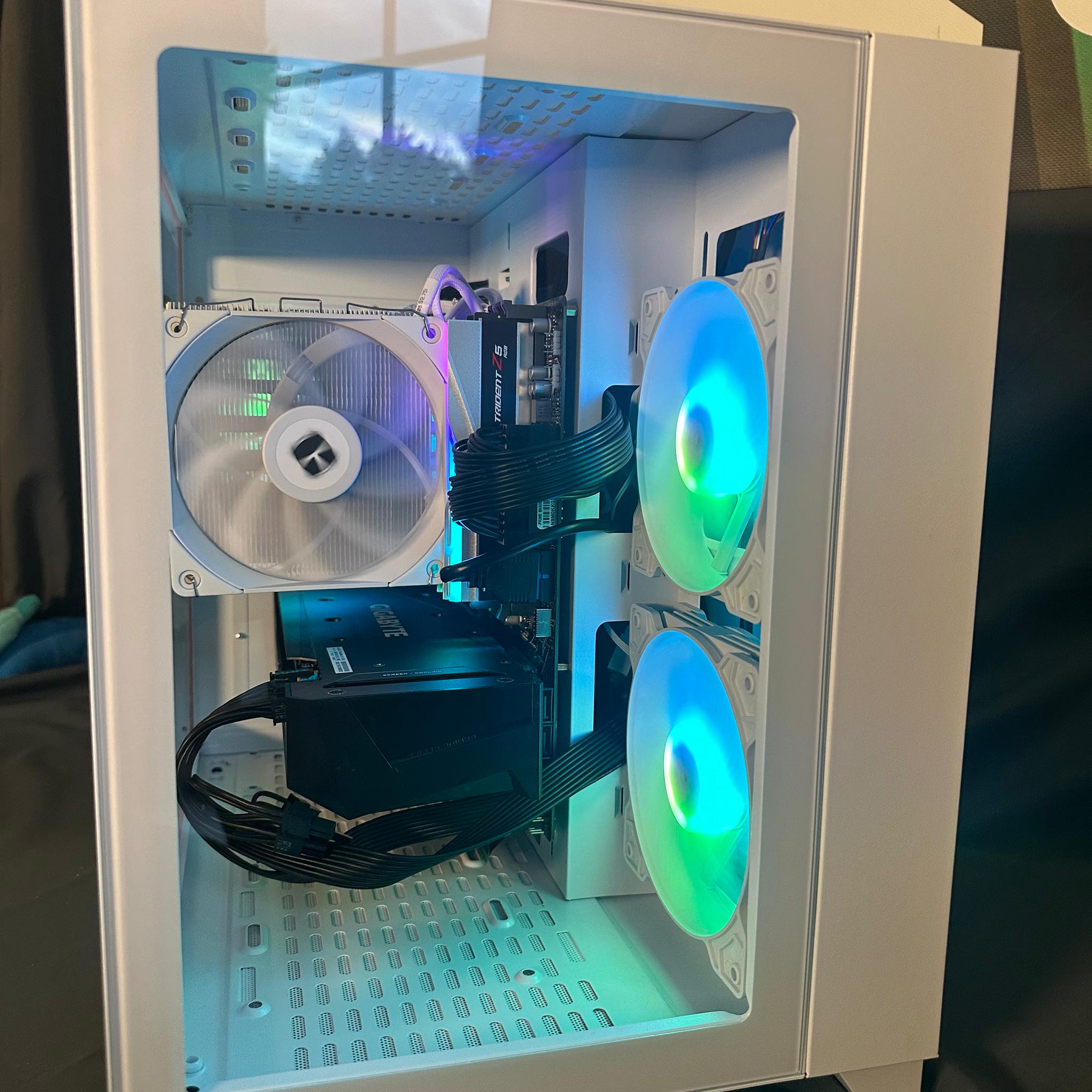 Ryzen 5 7600x, 6700xt Gaming PC