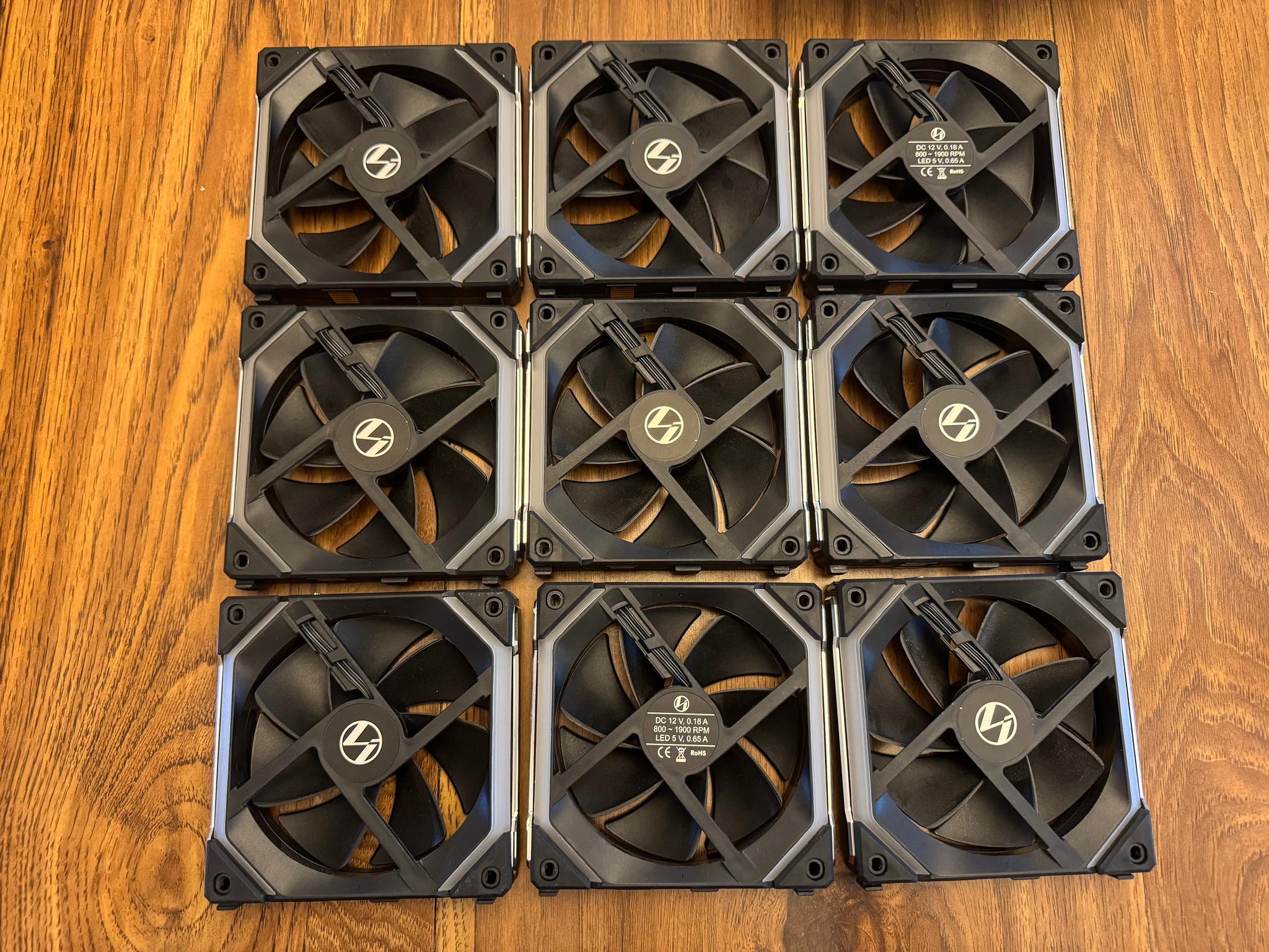 Lian Li Uni SL120 Fans (QTY 9) No Cables/Hub