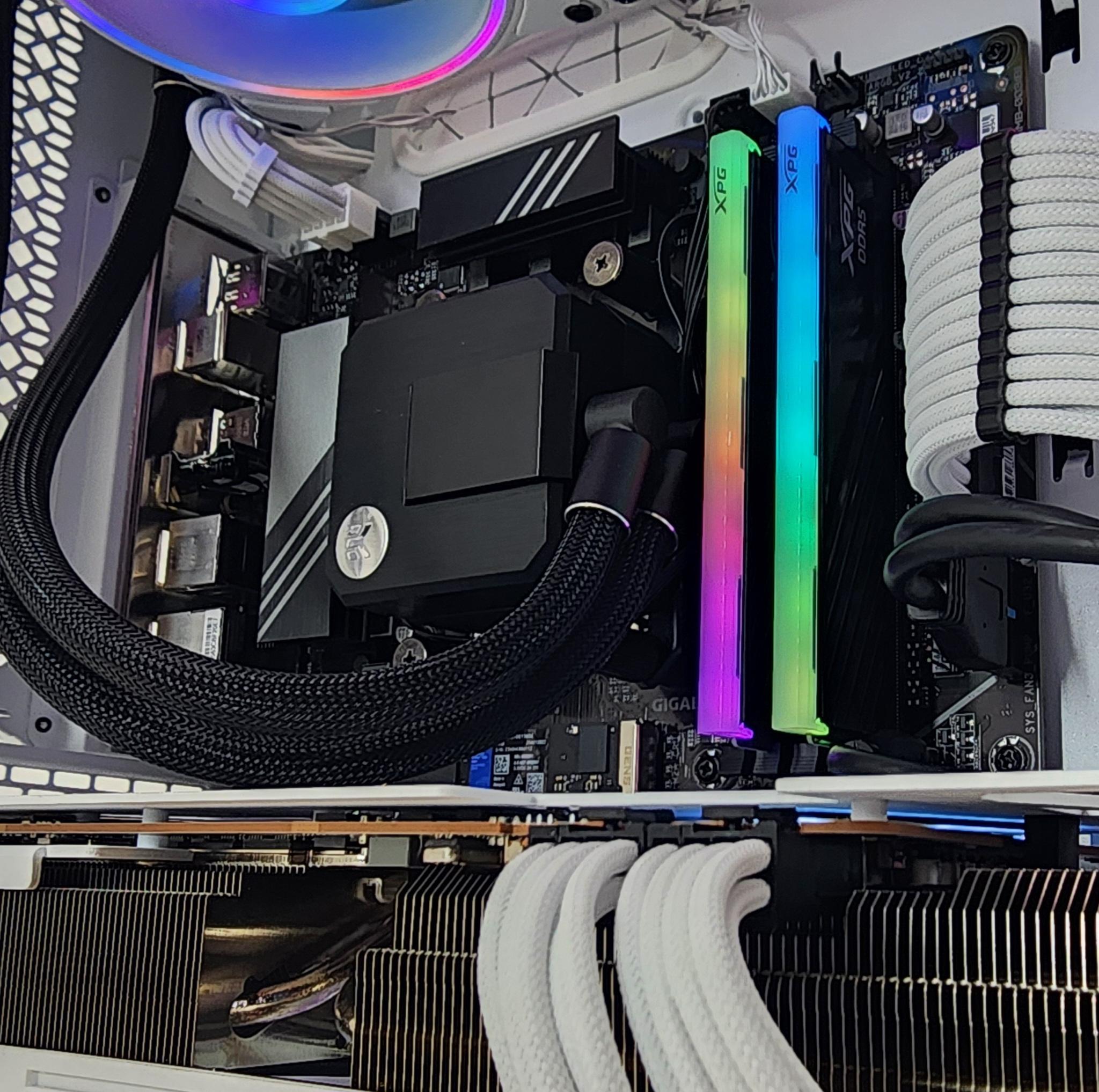 Gaming PC Ryzen 9 7950X 32GB RAM 1TB SSD RX 7900 XTX 24GB Windows 11 Computer