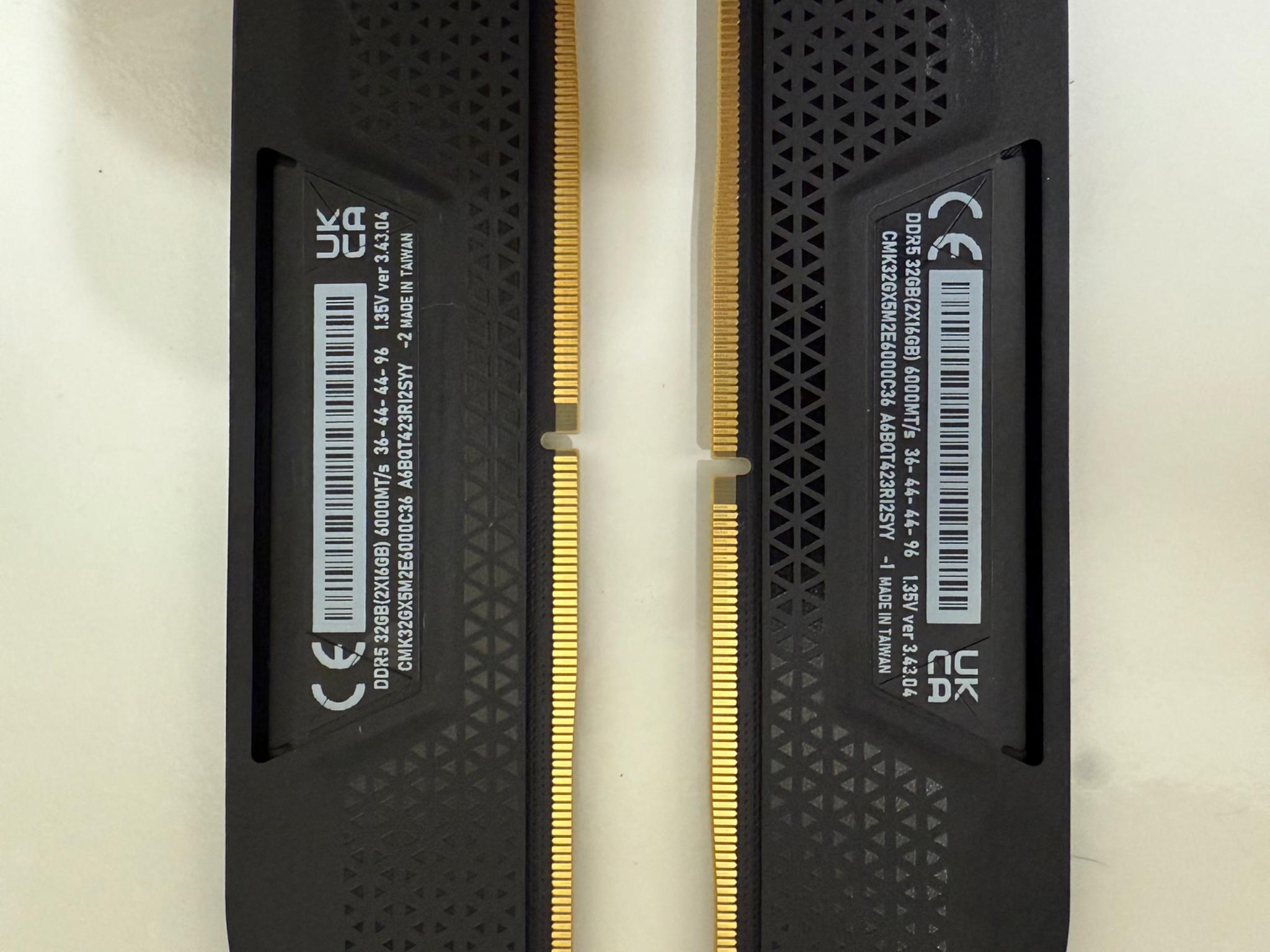 CORSAIR Vengeance 32GB (2 x 16GB) 288-Pin PC RAM DDR5 6000 (PC5 48000) Model CMK32GX5M2E6000C36