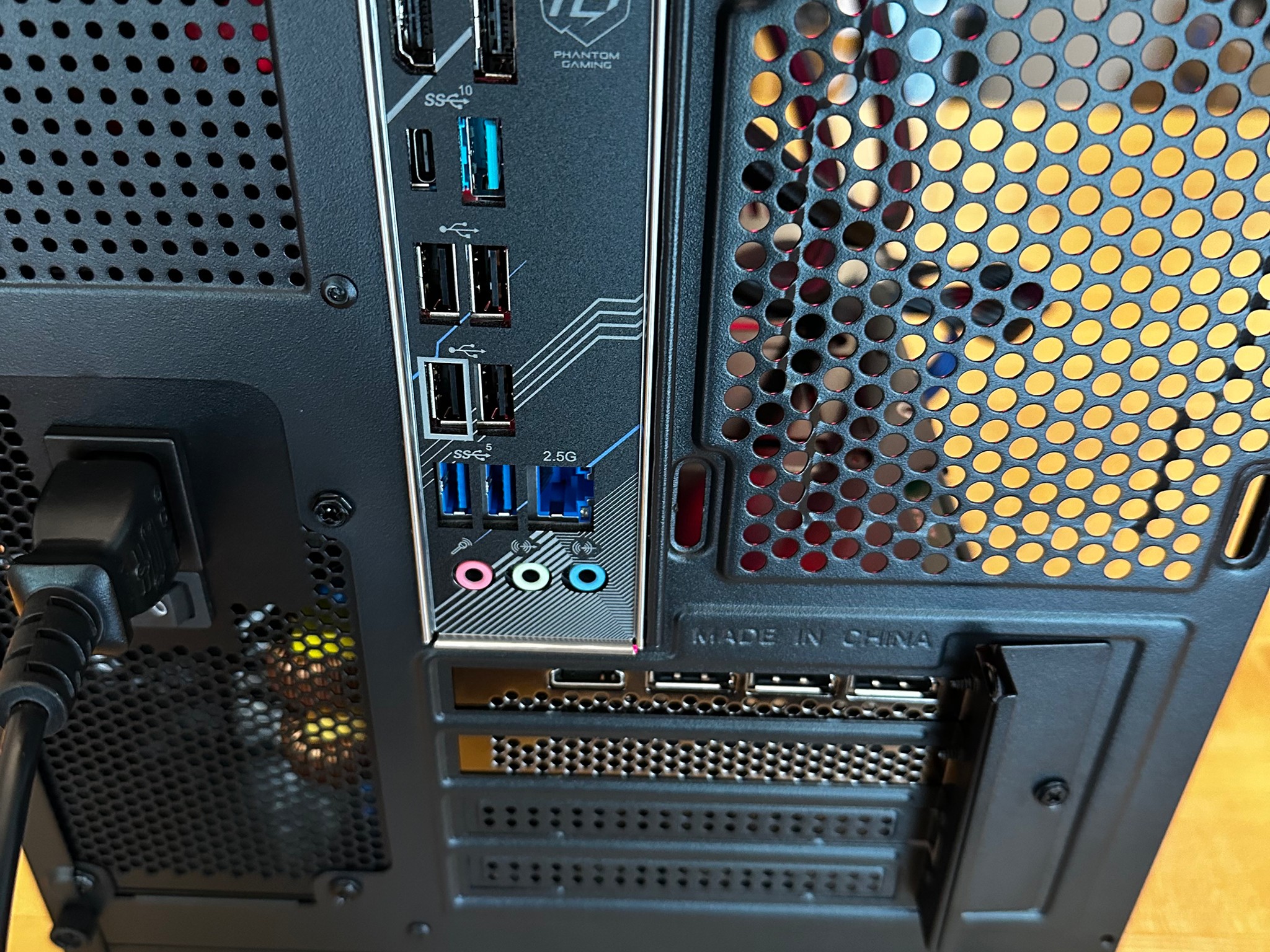 🕶️🧊| RTX 3080, Ryzen 7500f, 32gb DDR5, 2tb SSD, 850w Modular PSU, WiFi Equipped Gaming PC