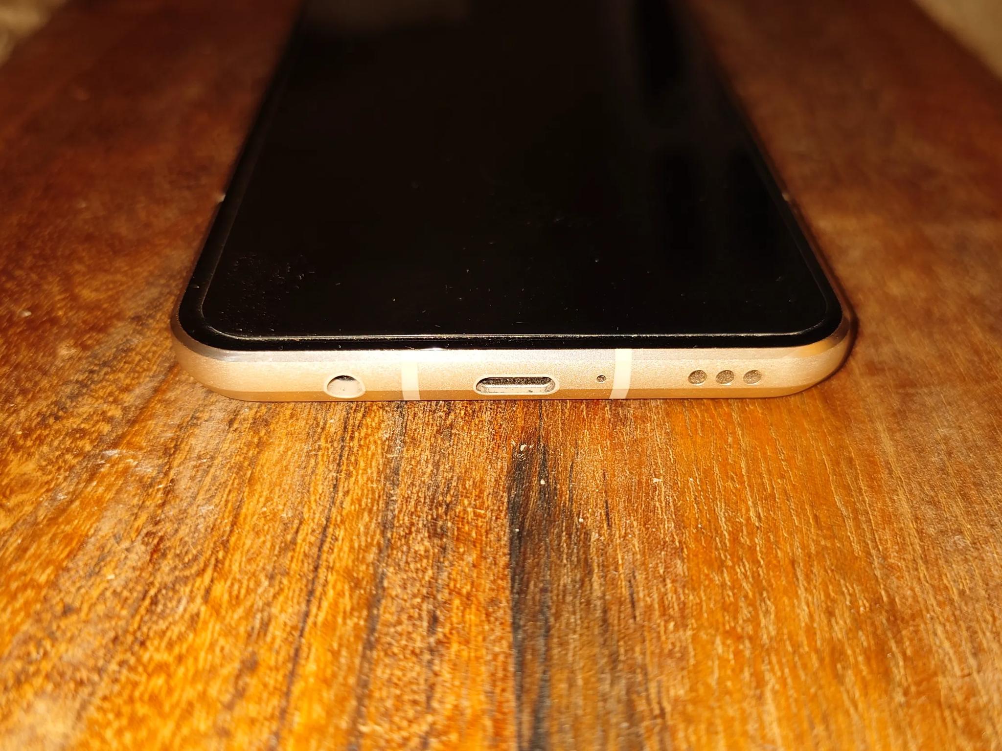 LG V60 ThinQ 5G Smartphone