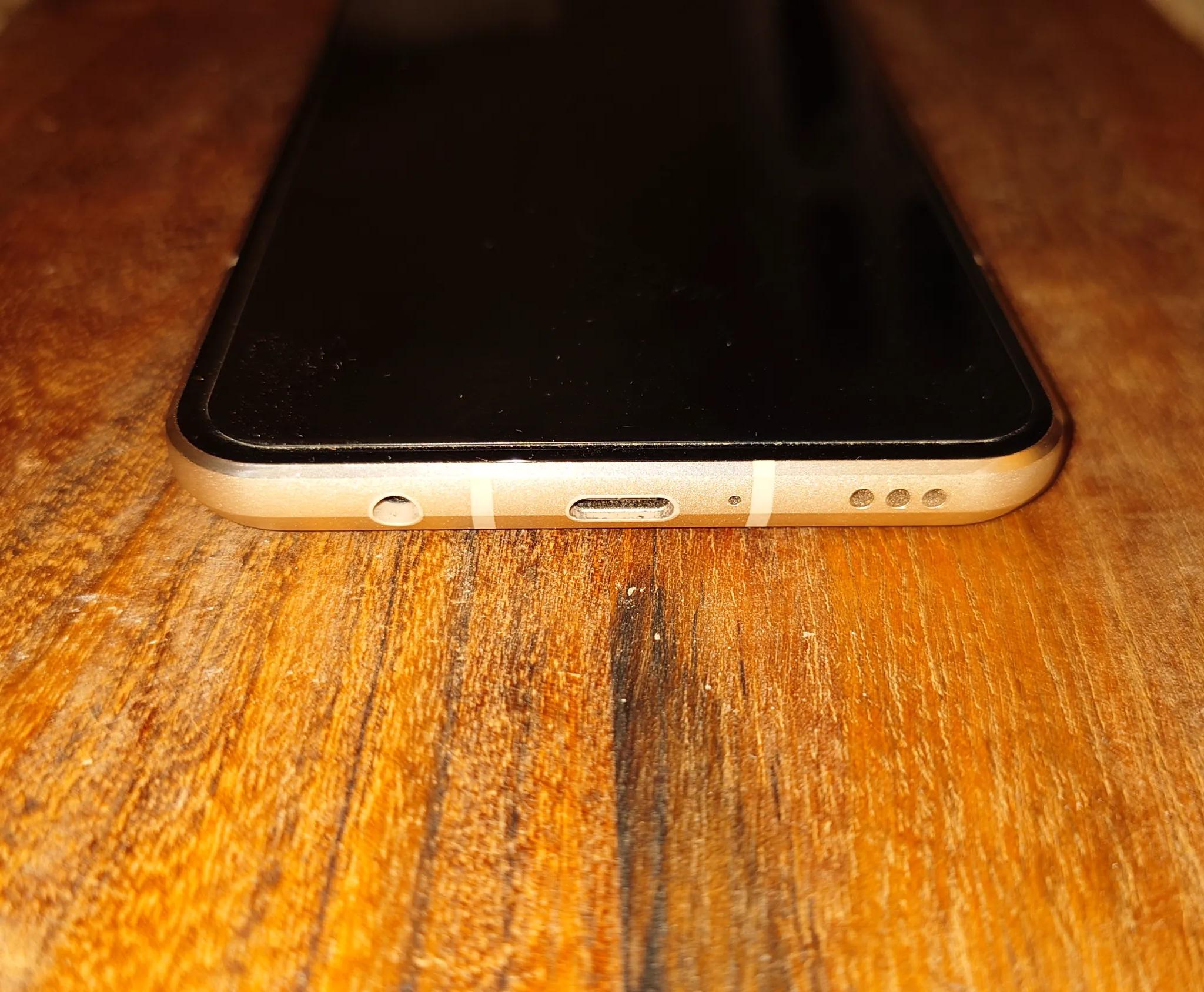LG V60 ThinQ 5G Smartphone