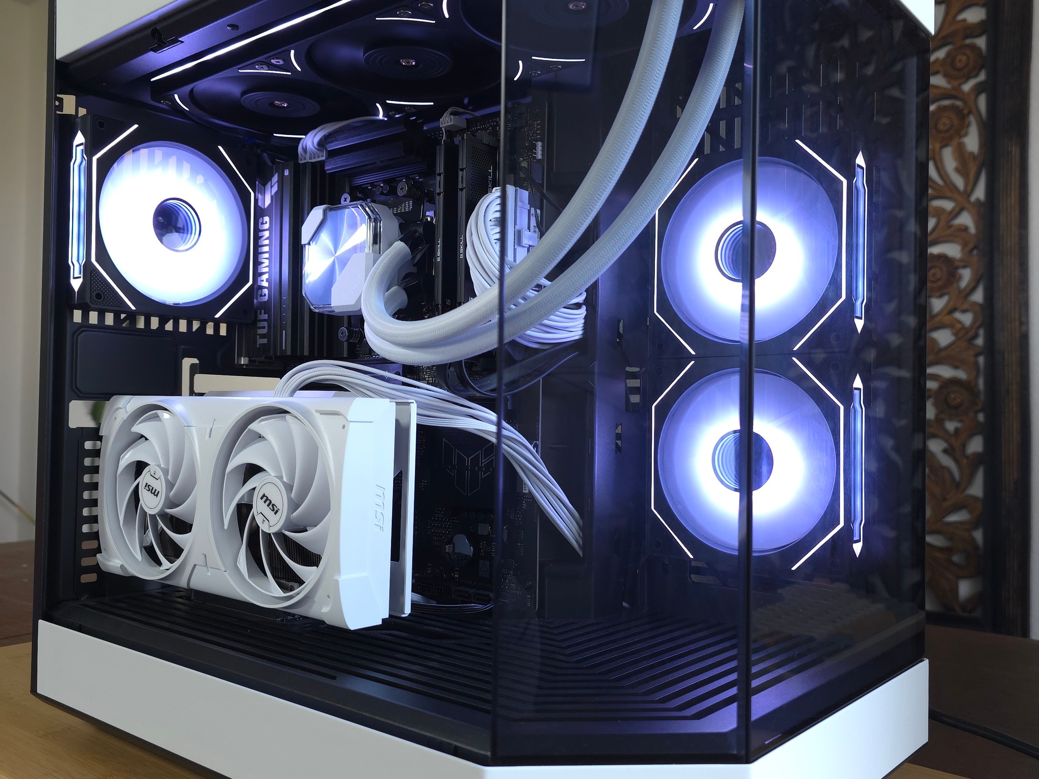RTX 5070 White Gaming PC | Ryzen 5 7600X3D | 32GB DDR5 | 2TB NVMe | Clean Y60 Build