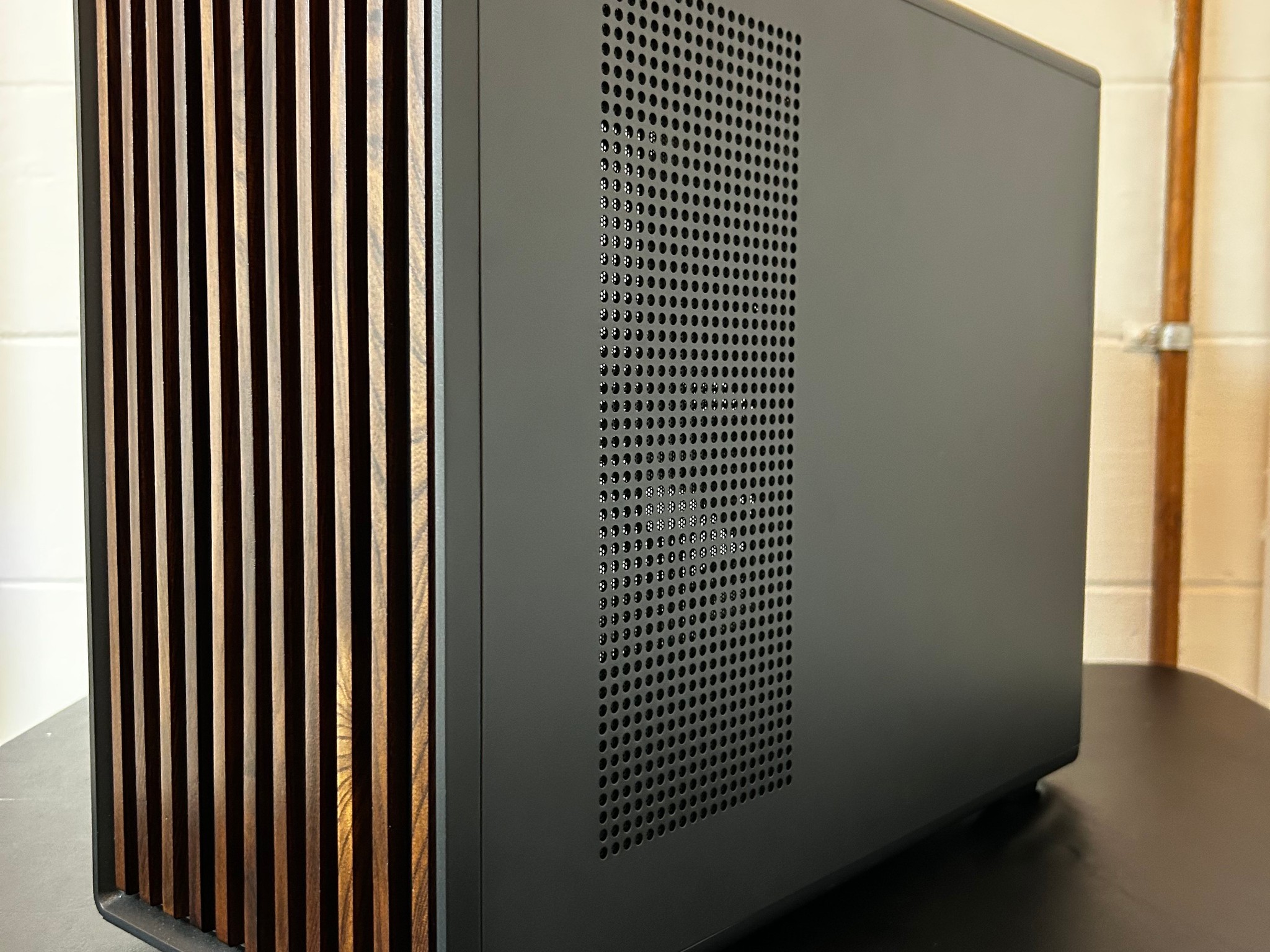 Premium 1080p Walnut Build | Ryzen 5 5600 | RTX 3060 12GB | 16GB RAM