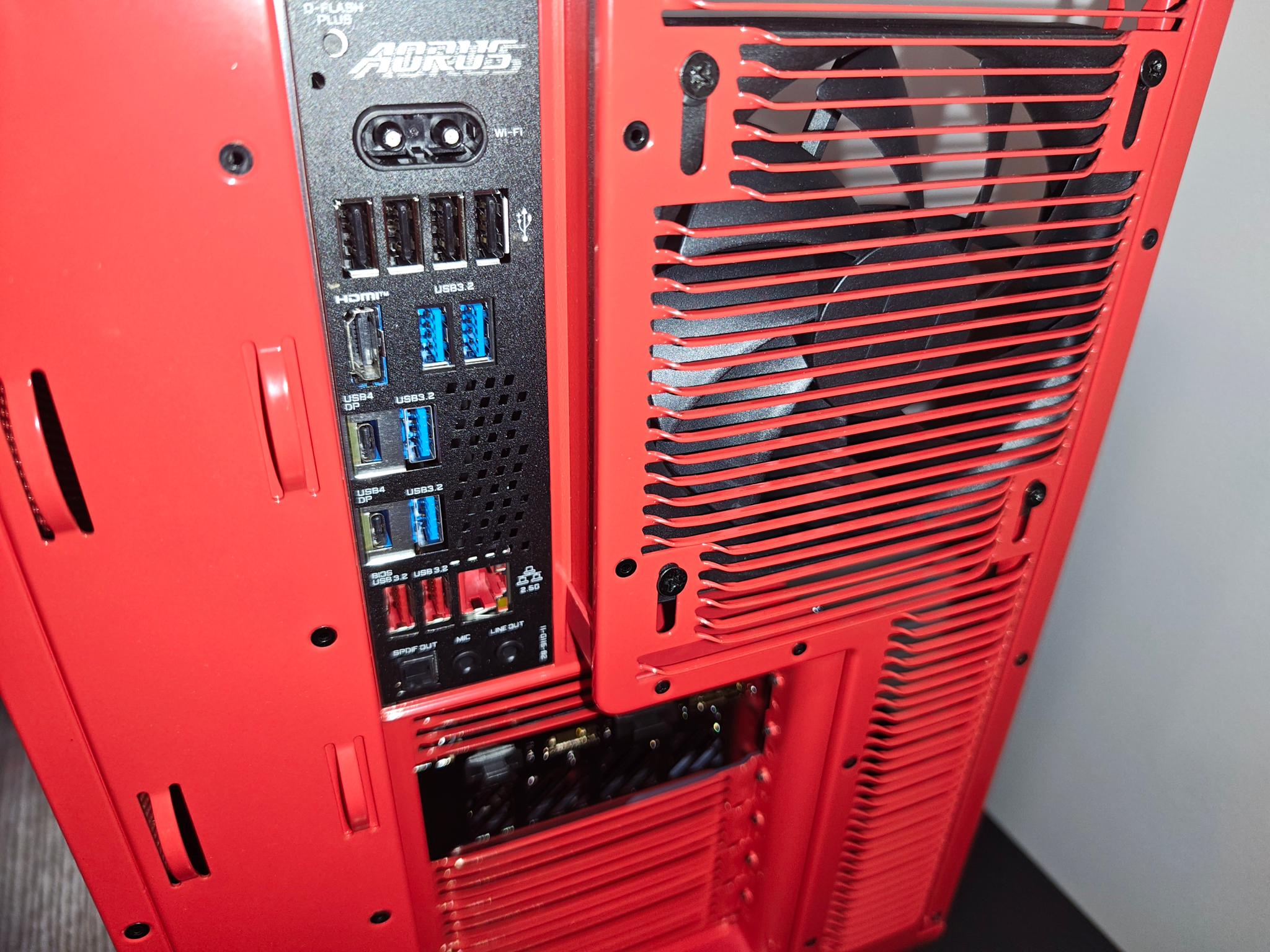 ELITE Performance CUSTOM WARHAMMER 40k GAMING PC, 9070XT, 4 TB nvme, 48 GB ddr 5 ram!