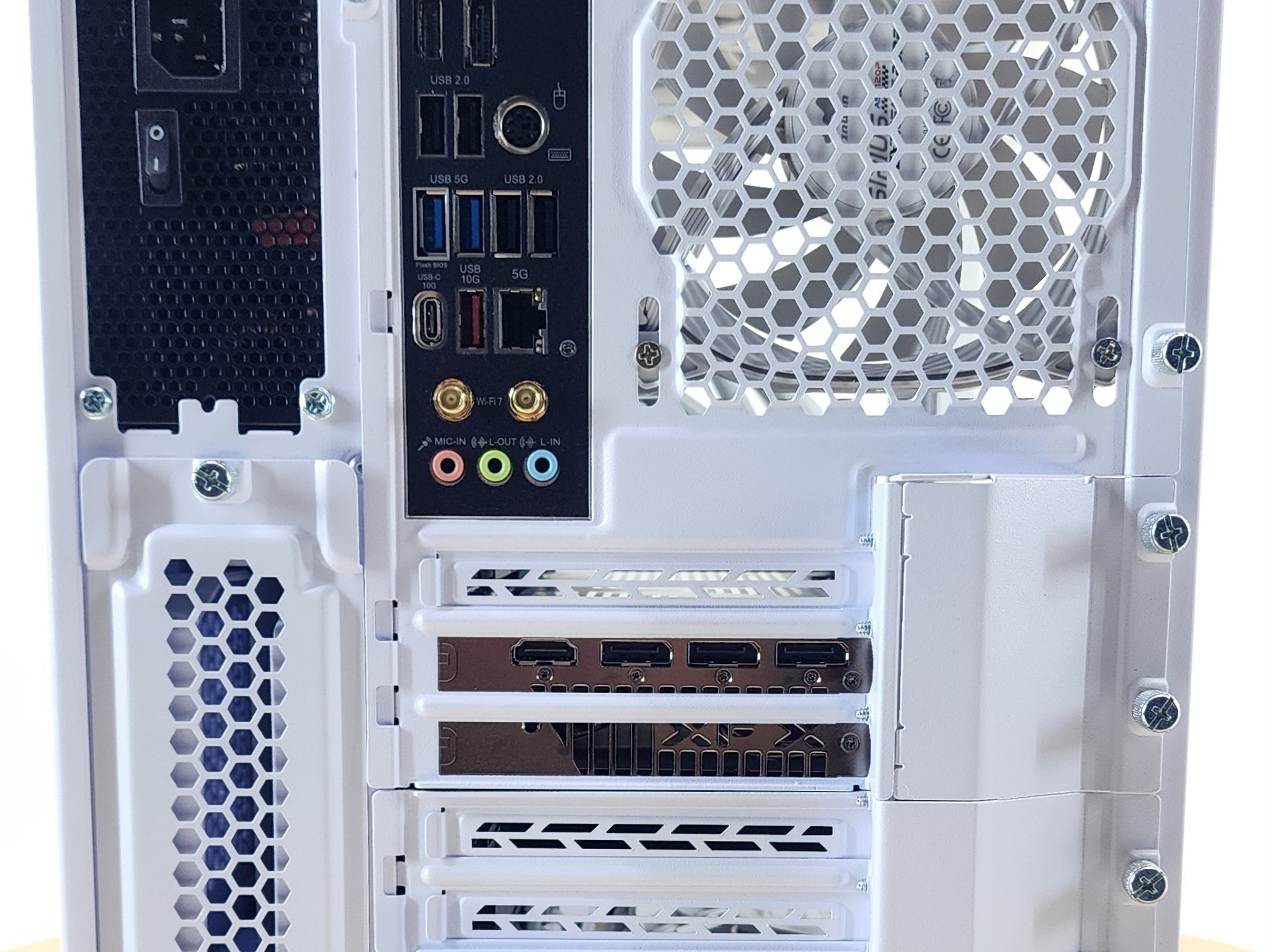 Gaming PC Ultra 7 265K 32GB RAM 1TB SSD RX 9070 XT 16GB Windows 11 PC