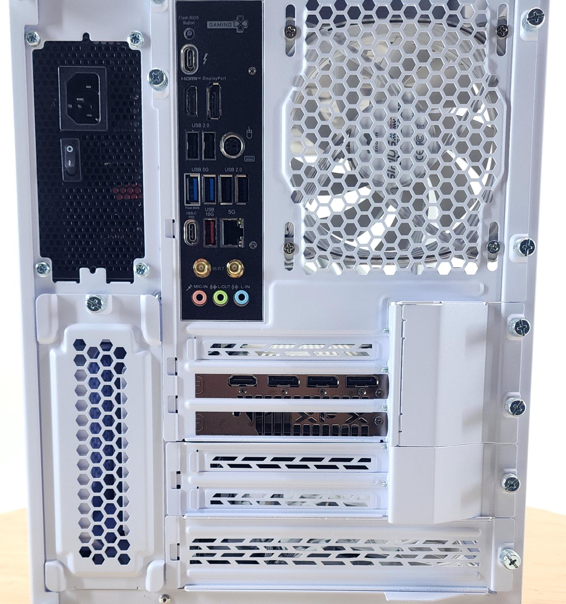 Gaming PC Ultra 7 265K 32GB RAM 1TB SSD RX 9070 XT 16GB Windows 11 PC