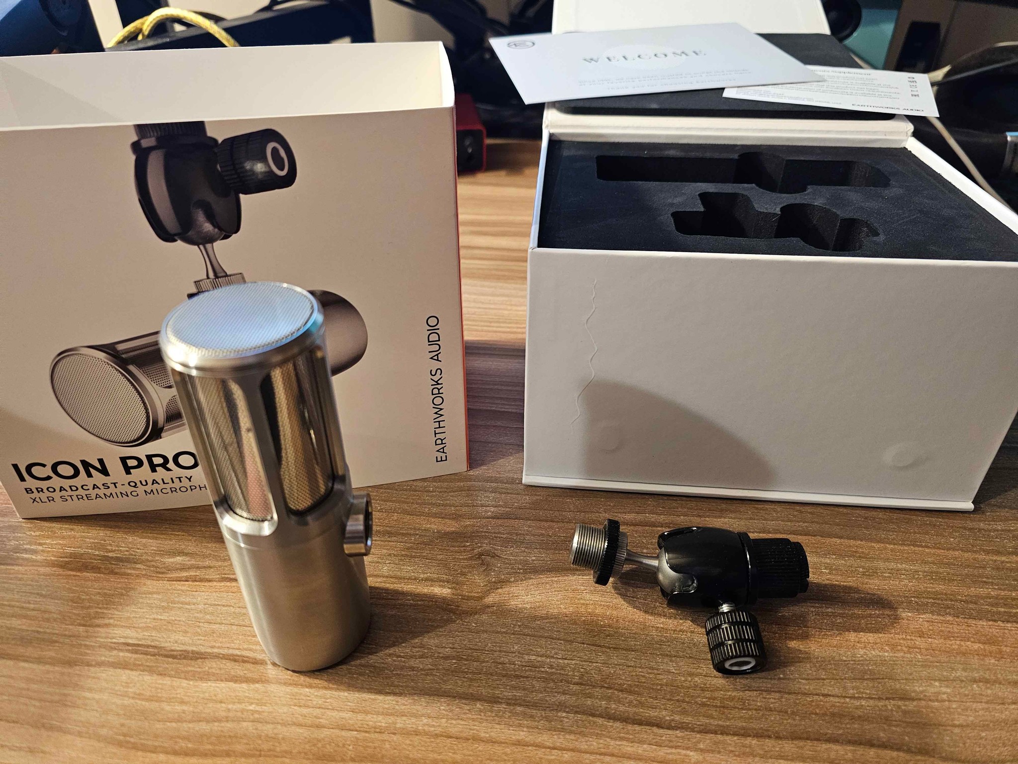 Earthworks Icon Pro XLR Streaming Microphone