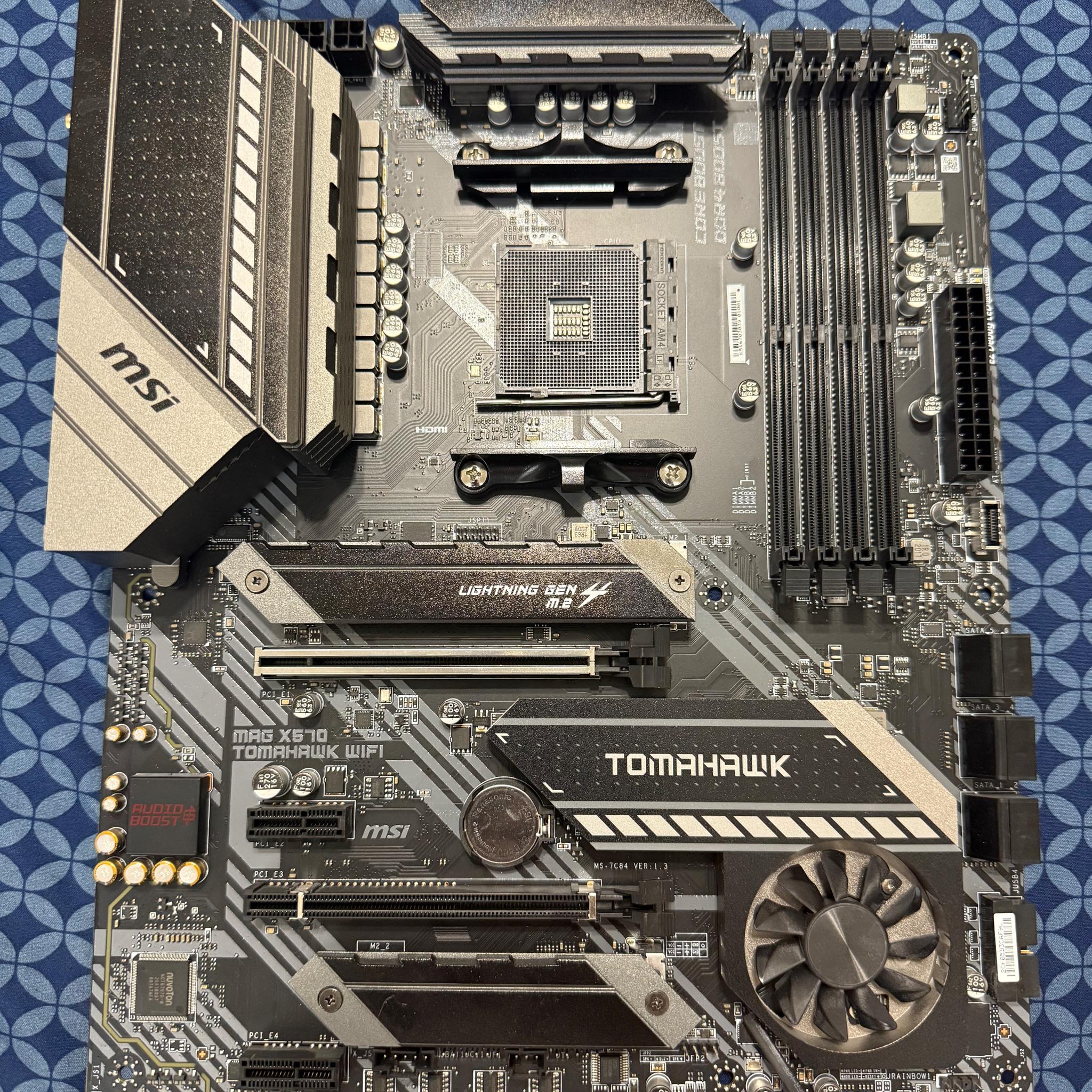 MSI MAG x570 Tomahawk WiFi