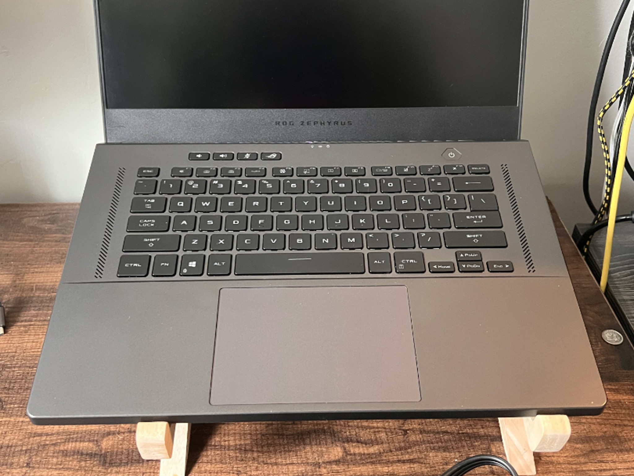 ASUS ROG Zephyrus G15 GA503 - Eclipse Gray (165Hz/3ms QHD, 512 GB SSD, Ryzen™ 9 5900HS, RTX 3070)