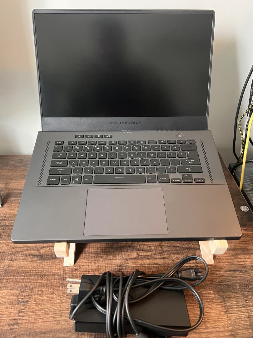 ASUS ROG Zephyrus G15 GA503 - Eclipse Gray (165Hz/3ms QHD, 512 GB SSD, Ryzen™ 9 5900HS, RTX 3070)