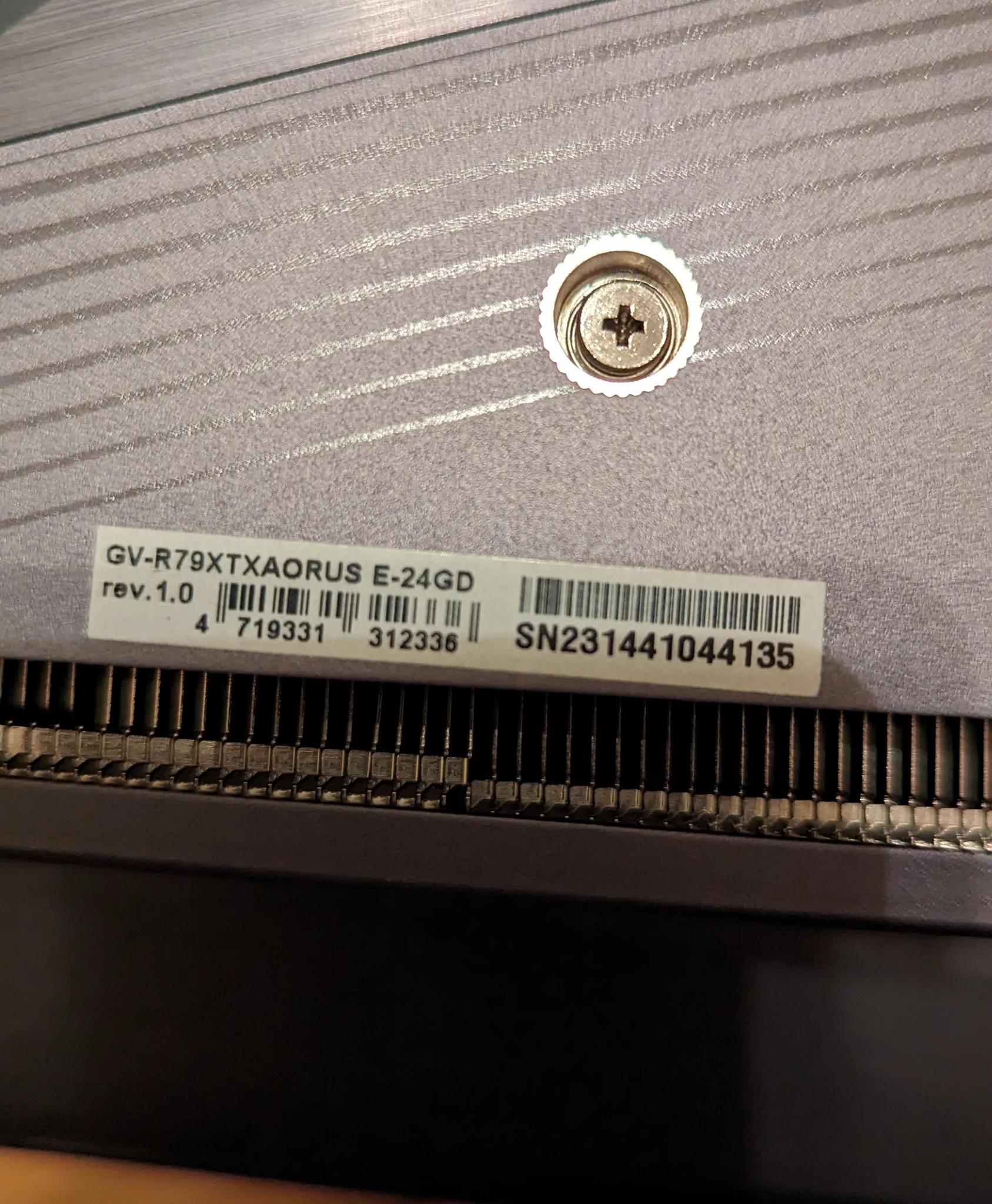 White AORUS Radeon™ RX 7900 XTX ELITE 24G
