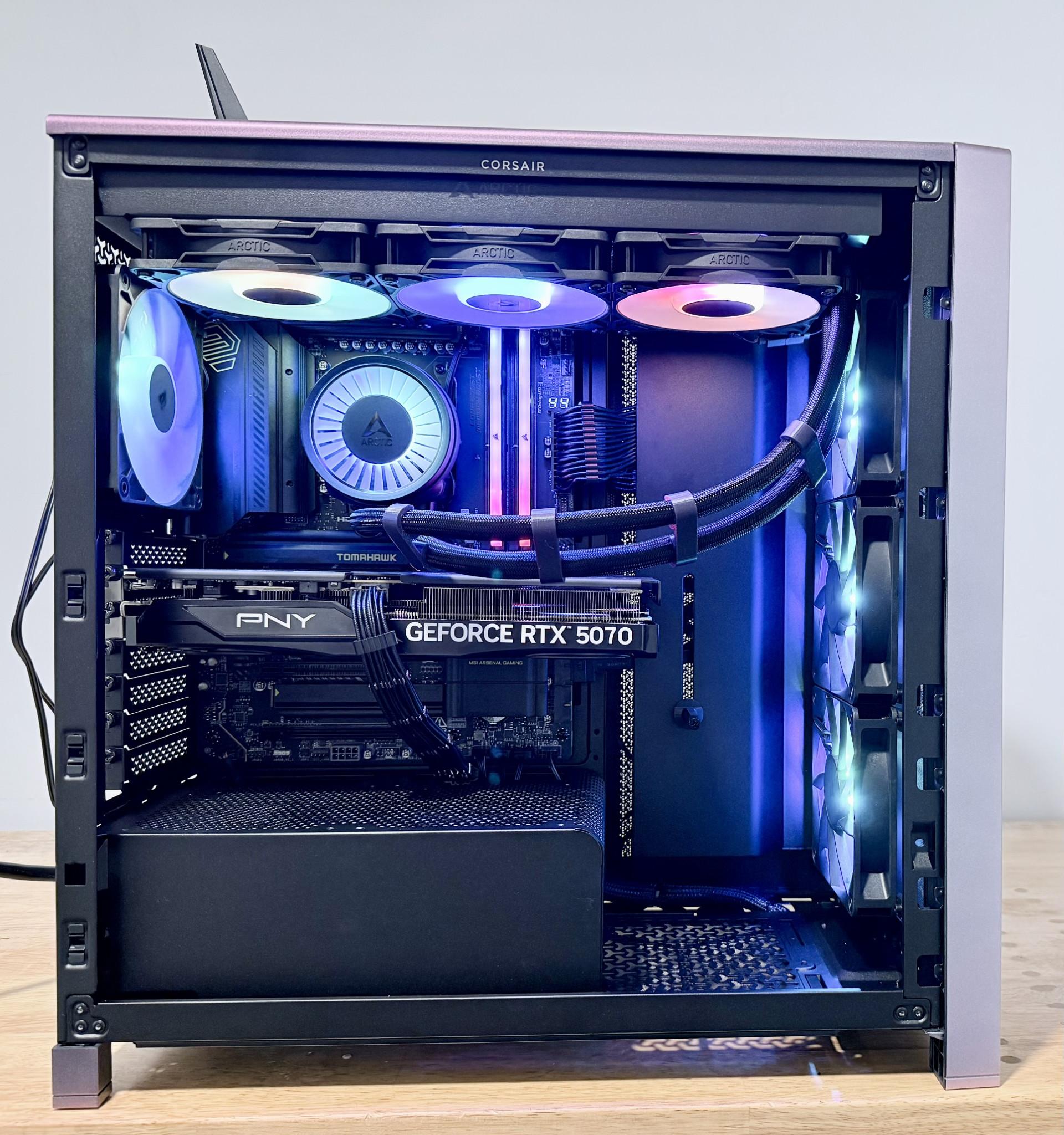 Corsair Galaxy Color Shift RTX 5070 12GB
