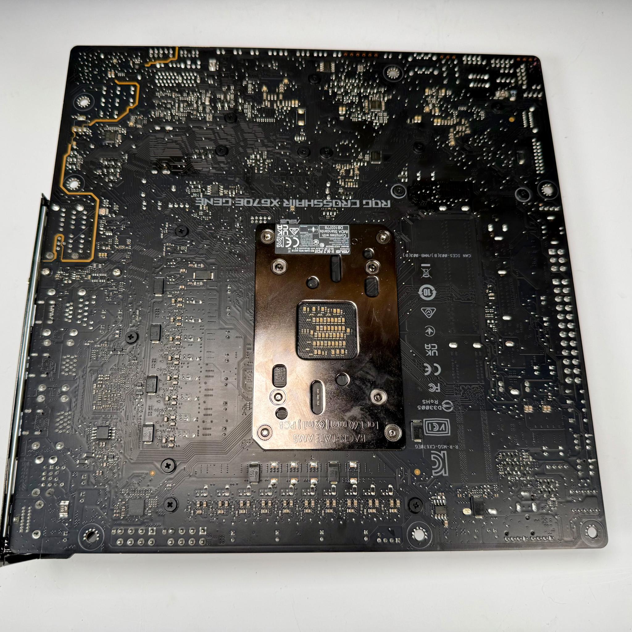Asus ROG CROSSHAIR X670E GENE AM5 motherboard