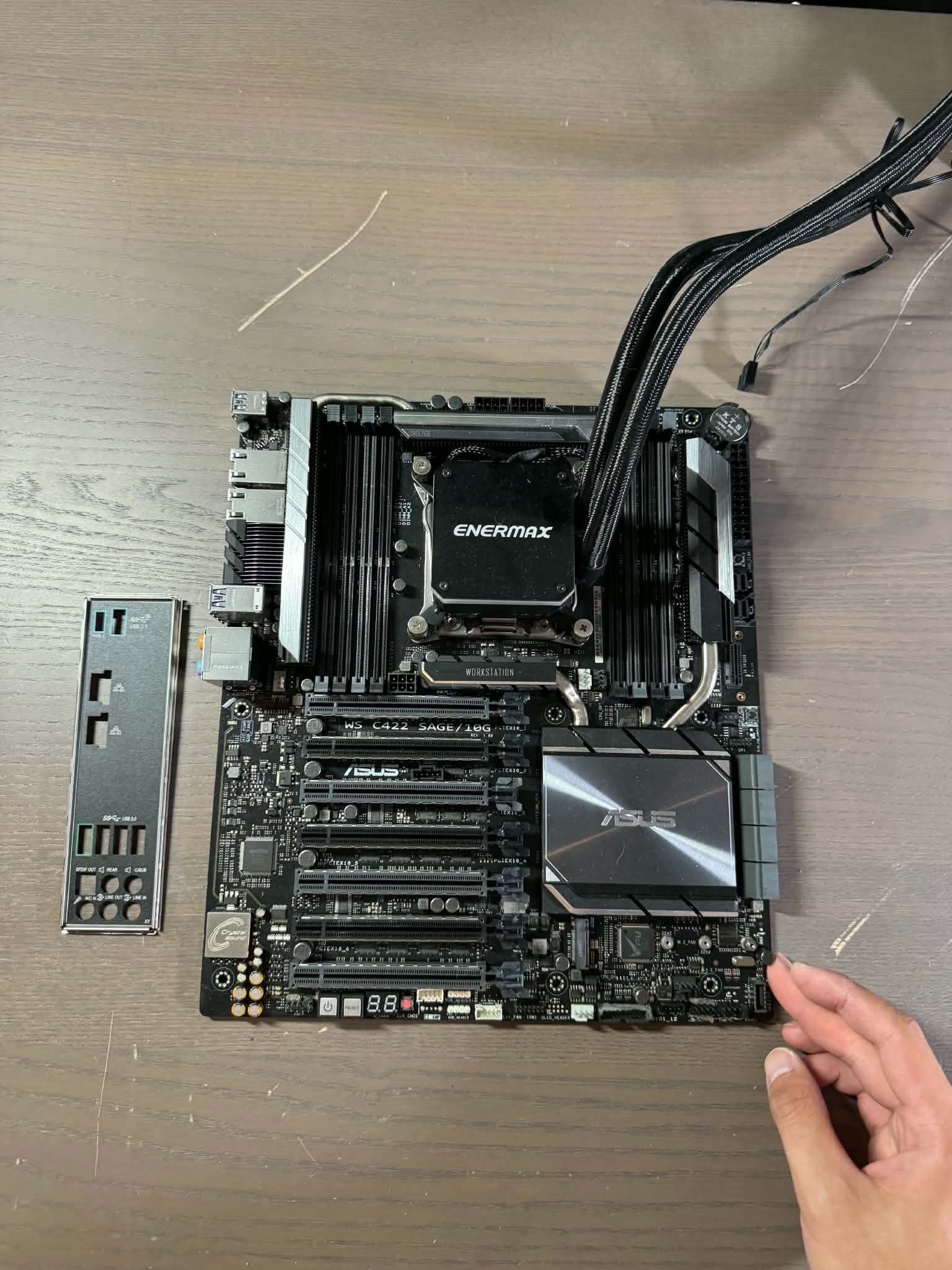 ASUS WS C422 SAGE/10G Server Motherboard LGA2066 DDR4 Motherboard & Serverboard