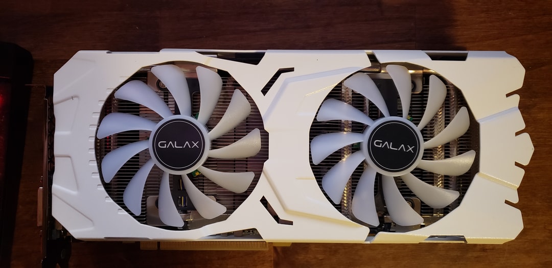 GALAX GTX 1070 Ti EX-SNPR 本体　グラフィックボード width=1080,quality=90,format=