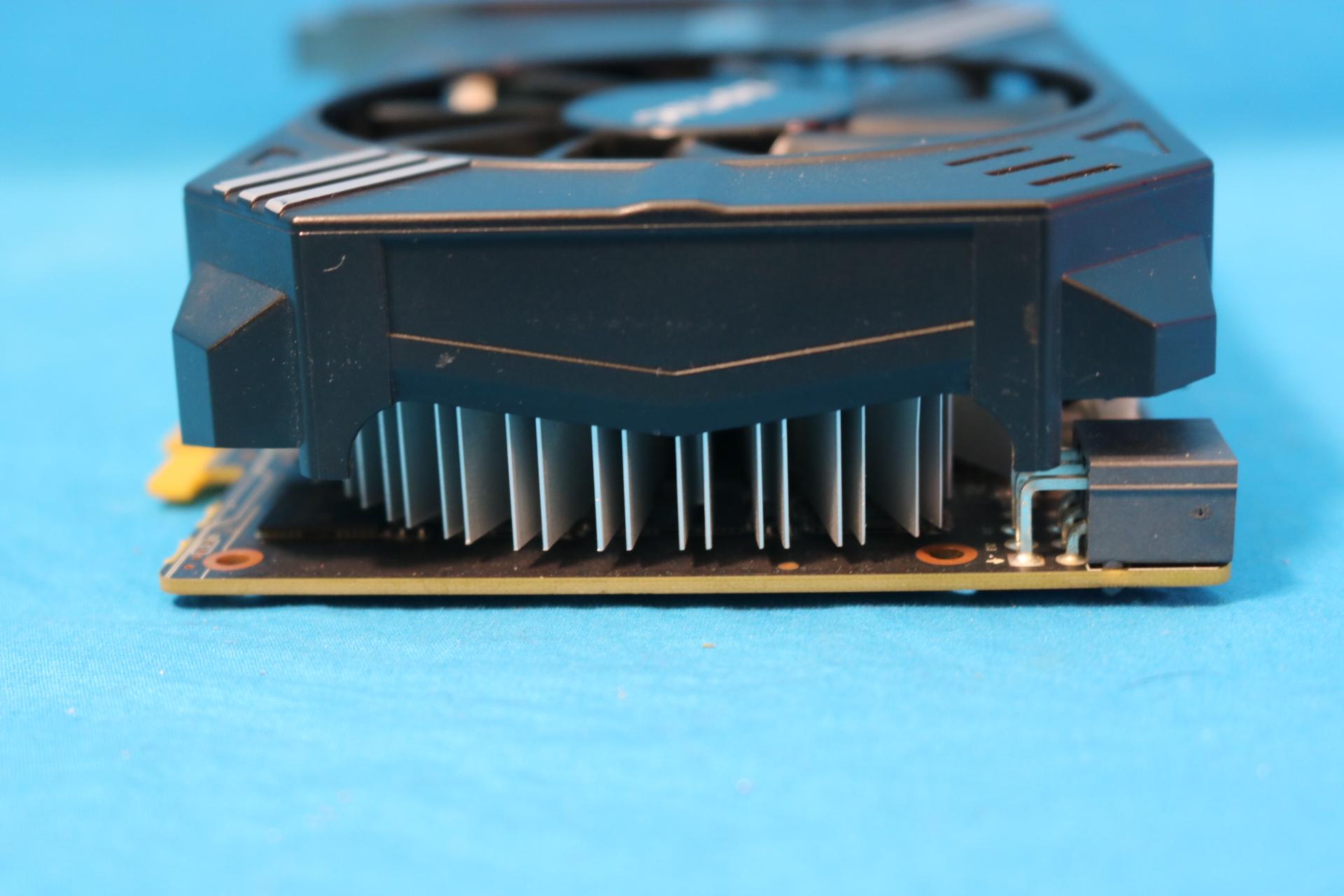 Zotac GeForce GTX 1060 3GB 192Bit GDDR5 PCIe 3.0 x16 Desktop GPU ZT-P10610A-10L