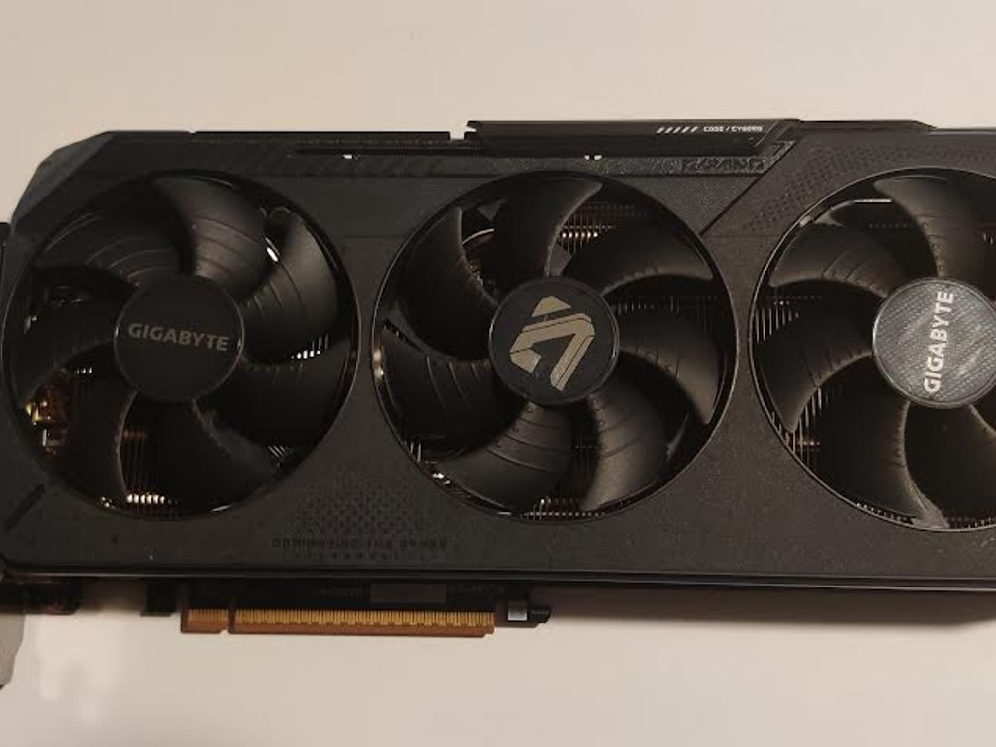 RX9070 - Gigabyte triple fan - Great condition