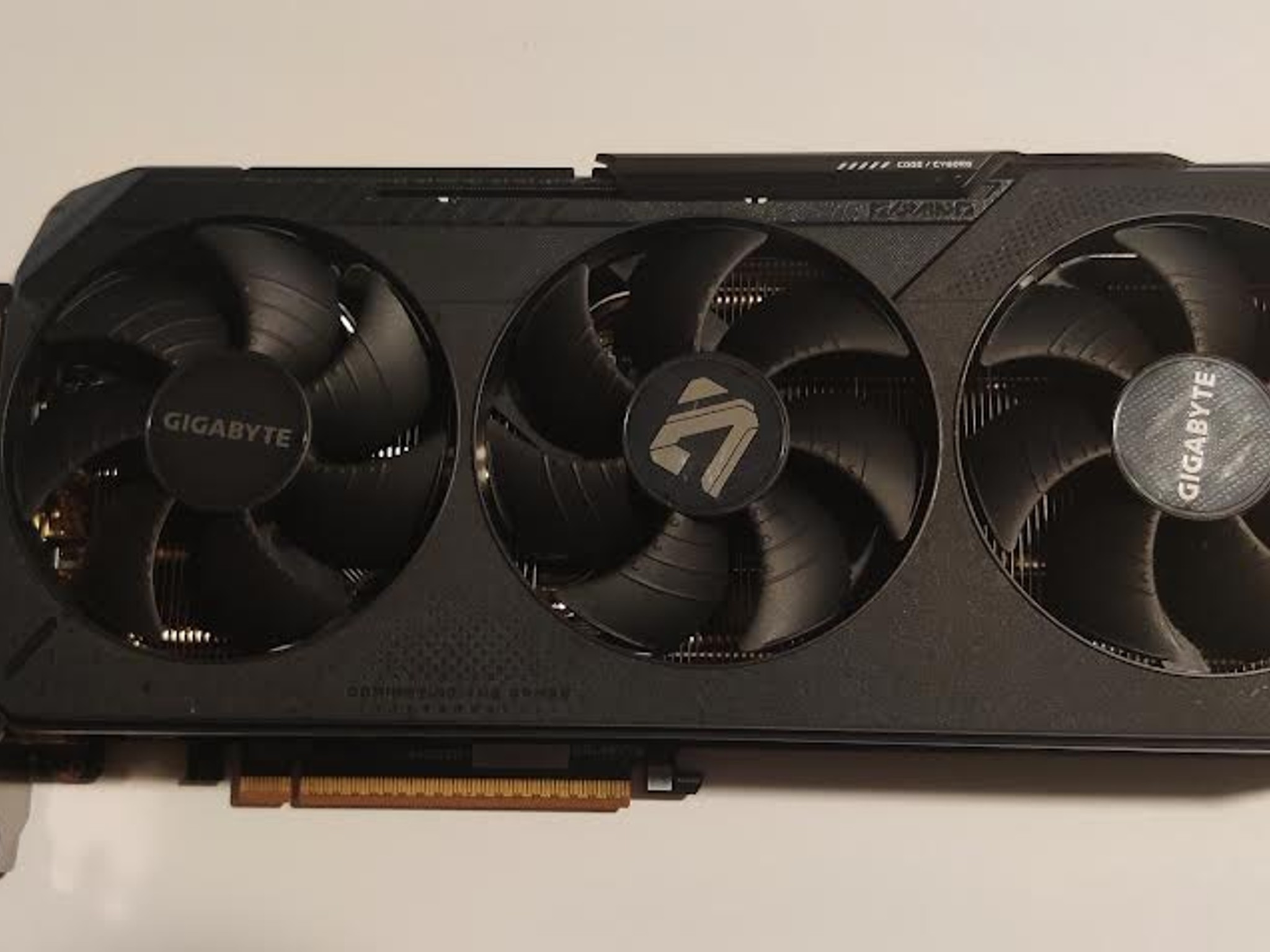 RX9070 - Gigabyte triple fan - Great condition