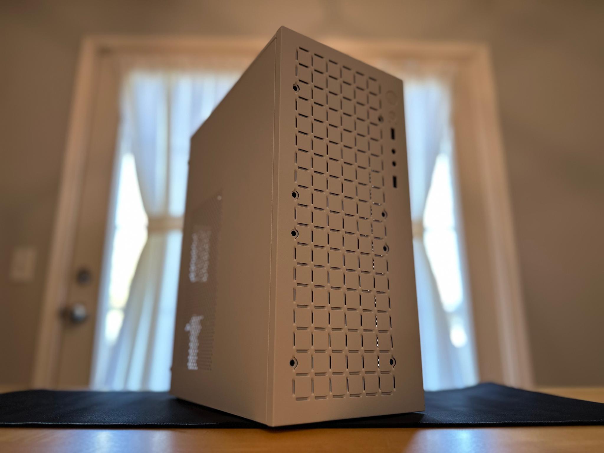 ⚪️🧊|RTX 3050 8gb, 1tb SSD, 16gb Ram, Intel 10 Core Processor, Wifi Equipped Gaming PC!
