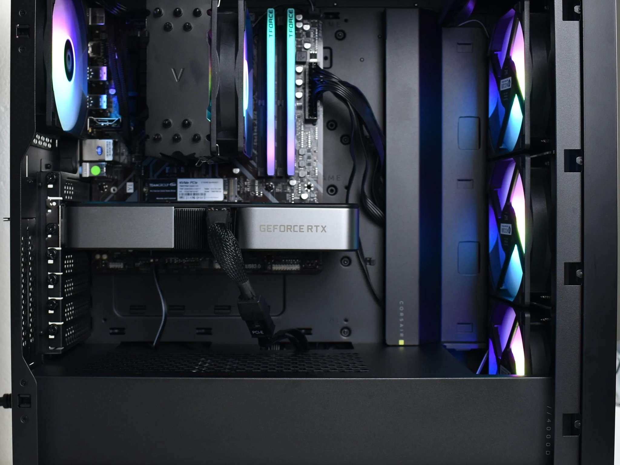 Forge Custom Gaming PC / RTX 3070 / Ryzen 5600 / Corsair 4000D Airflow / 1TB NVME / 32GB DDR4 / WiFi