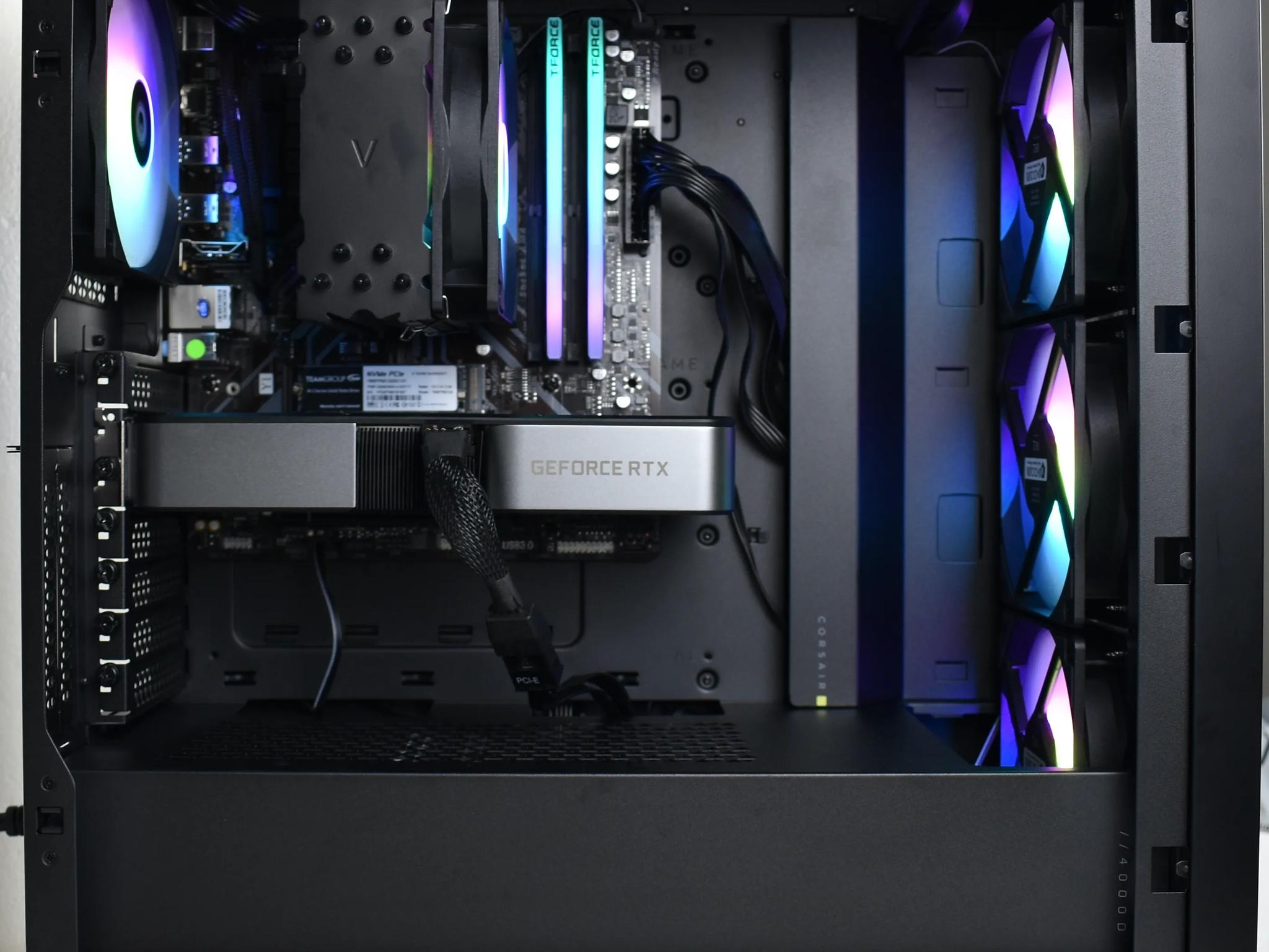Forge Custom Gaming PC / RTX 3070 / Ryzen 5600 / Corsair 4000D Airflow / 1TB NVME / 32GB DDR4 / WiFi