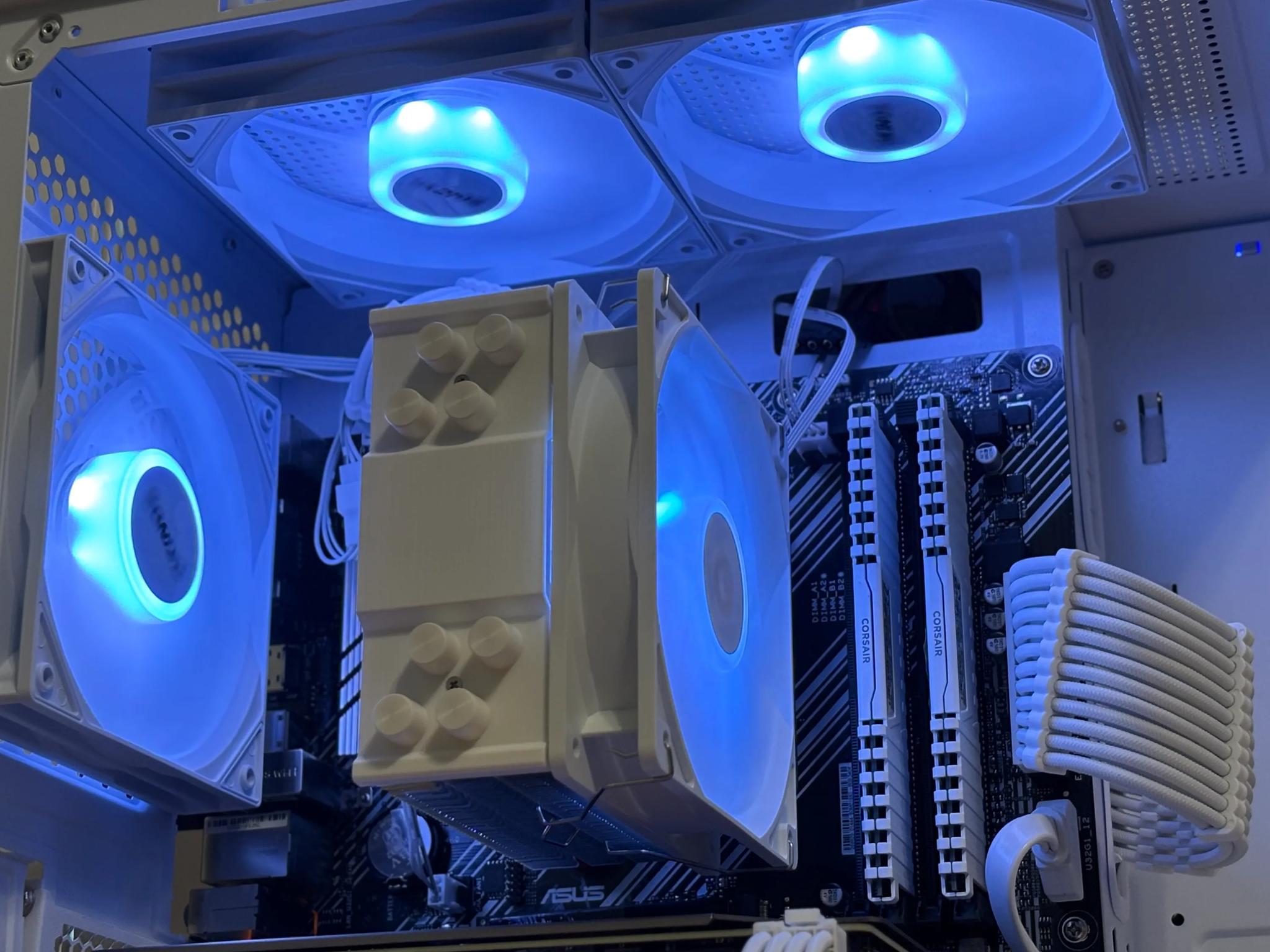 White RTX Fish Tank Gaming PC Wifi