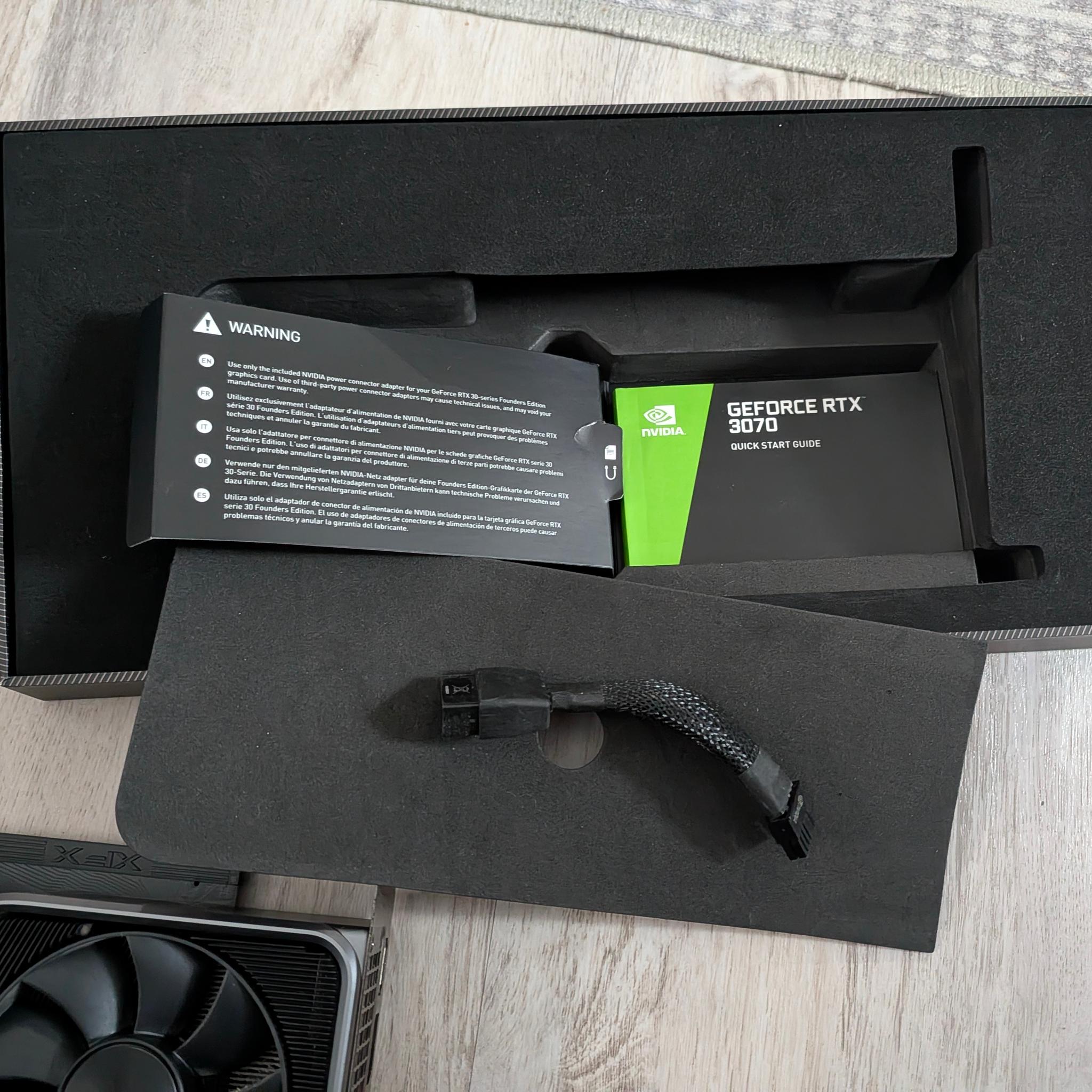 NVIDIA GeForce RTX 3070 Founders Edition w/box and 12 pin power